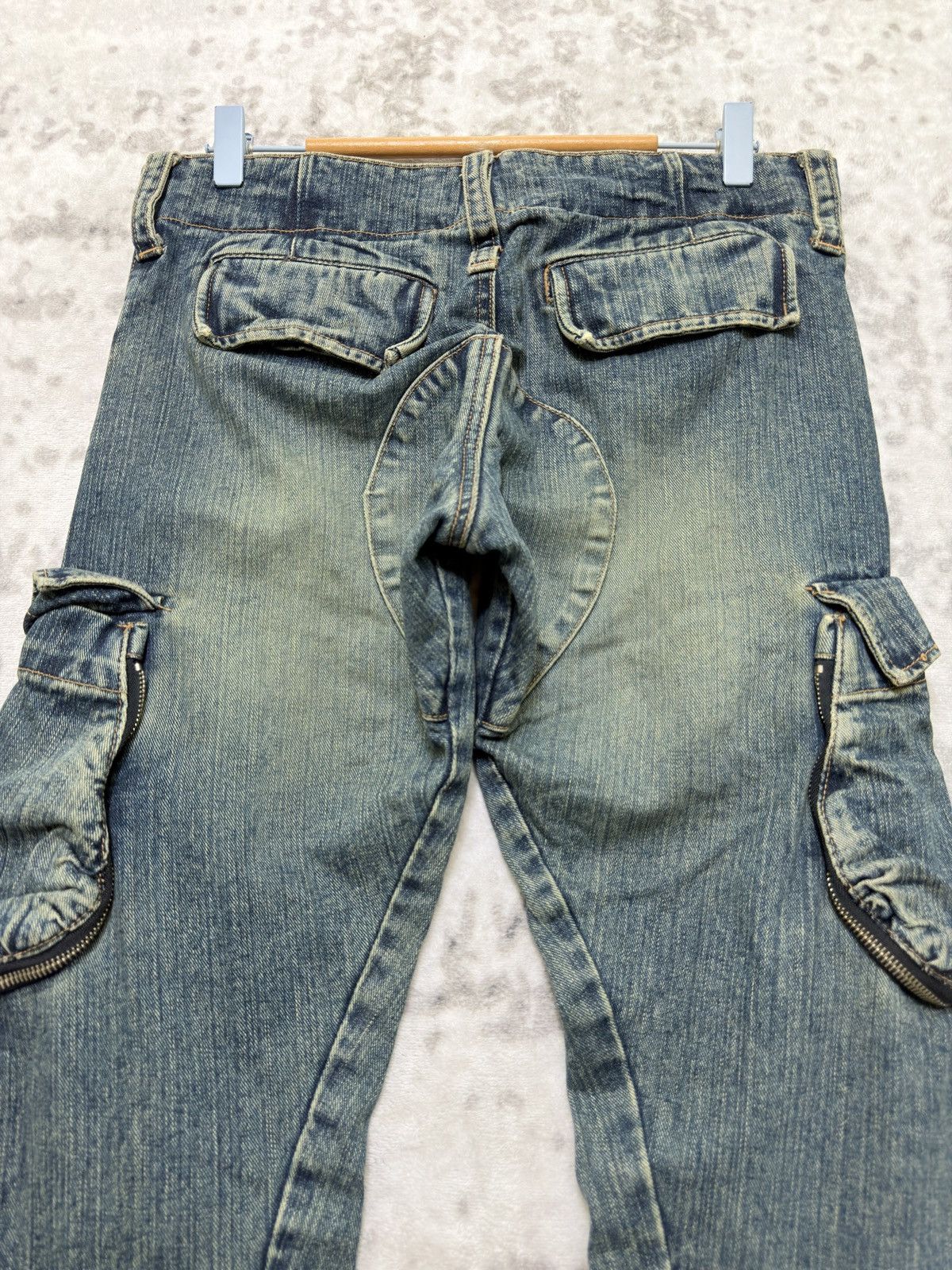 Le Grande Bleu (L.G.B.) TETTSUP Utility 3D Pocket Distressed Low Rise Skinny Cargo Size US 30 / EU 46 - 9 Thumbnail