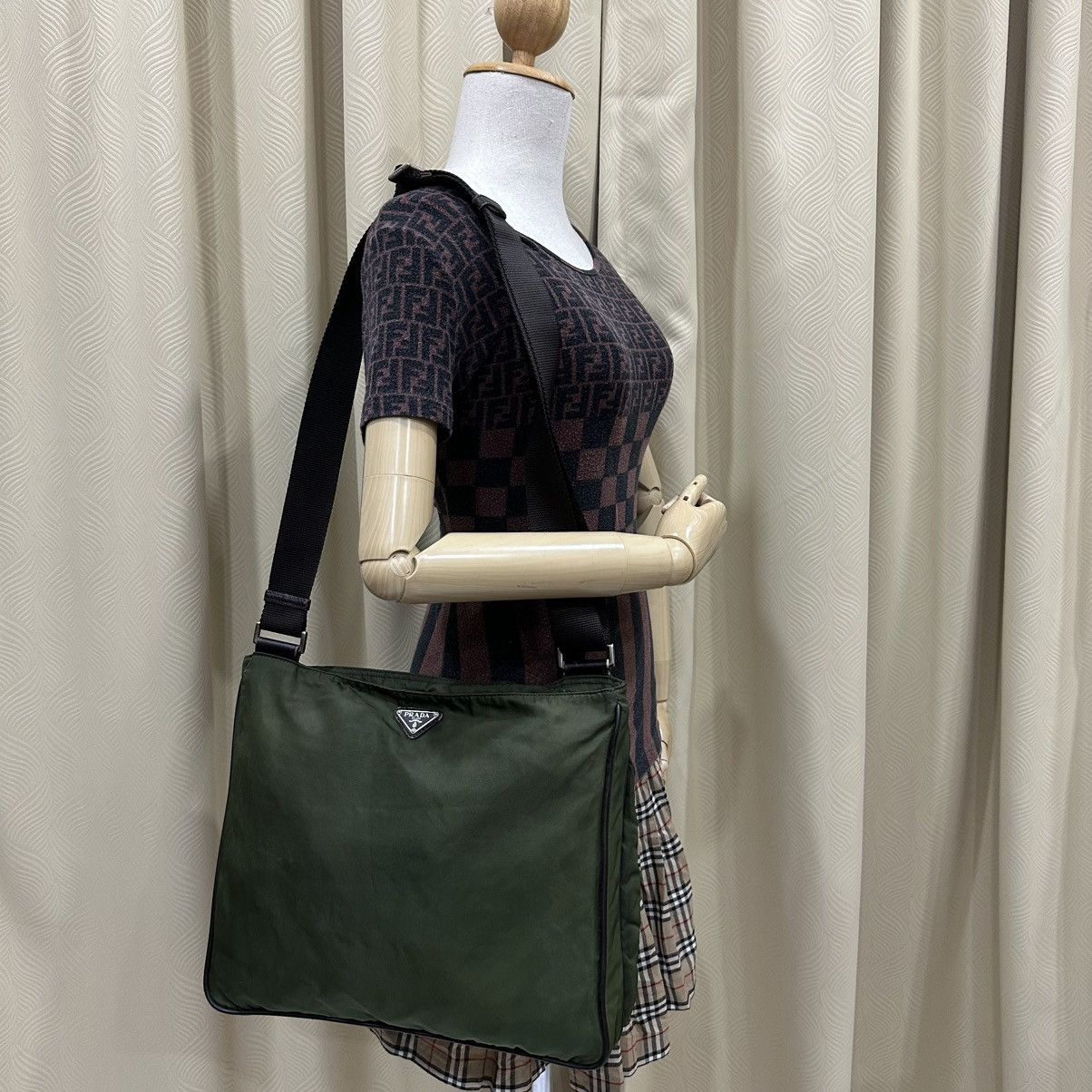 Prada PRADA TESSUTO NYLON SHOULDER MESENGGER BAG Size ONE SIZE - 1 Thumbnail