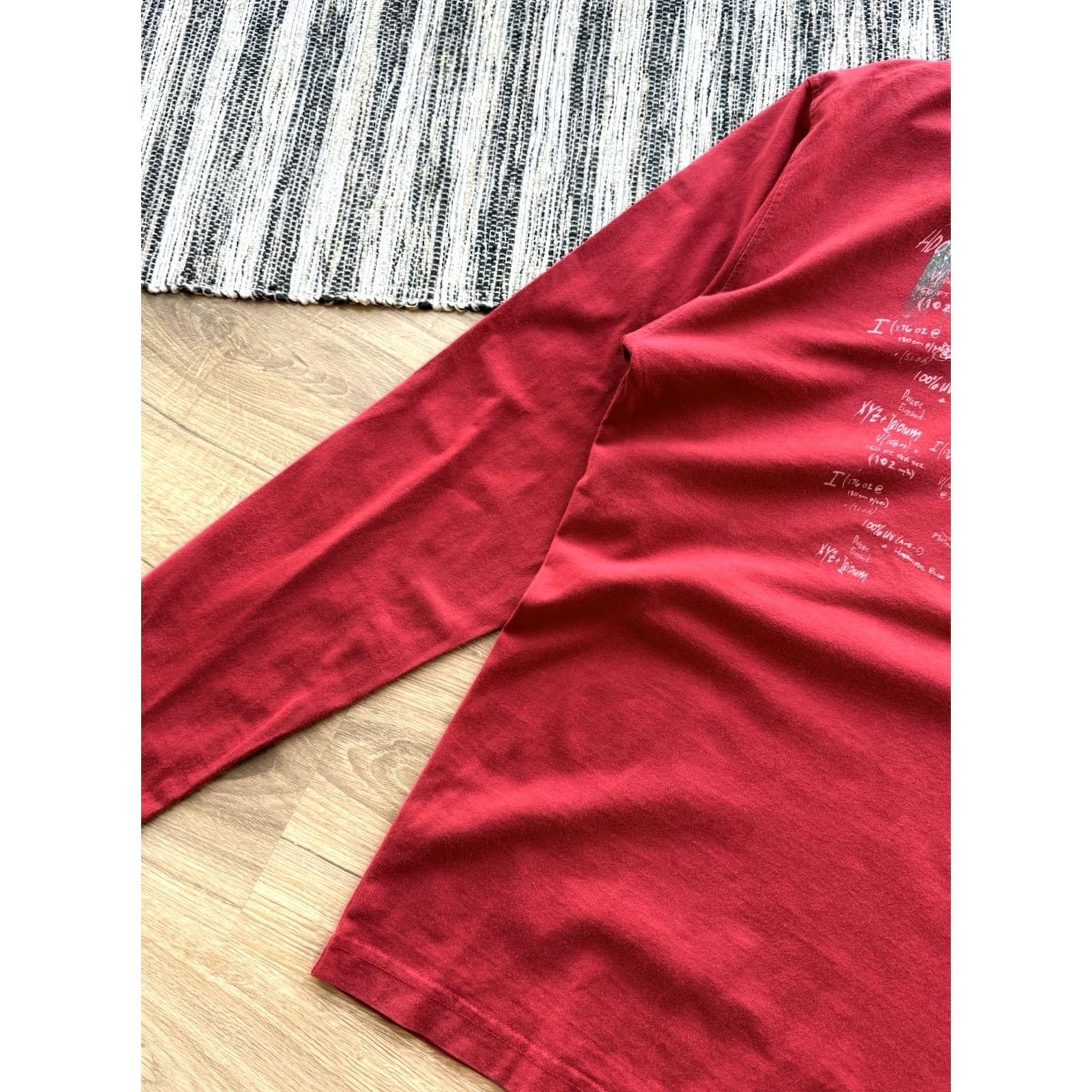 Oakley VINTAGE Oakley Long Sleeve Red Streetwear Style M Men T-Shirt Retro 90s Oakley Long Sleeve Streetwear Red Mens Size M Size US M / EU 48-50 / 2 - 4 Thumbnail