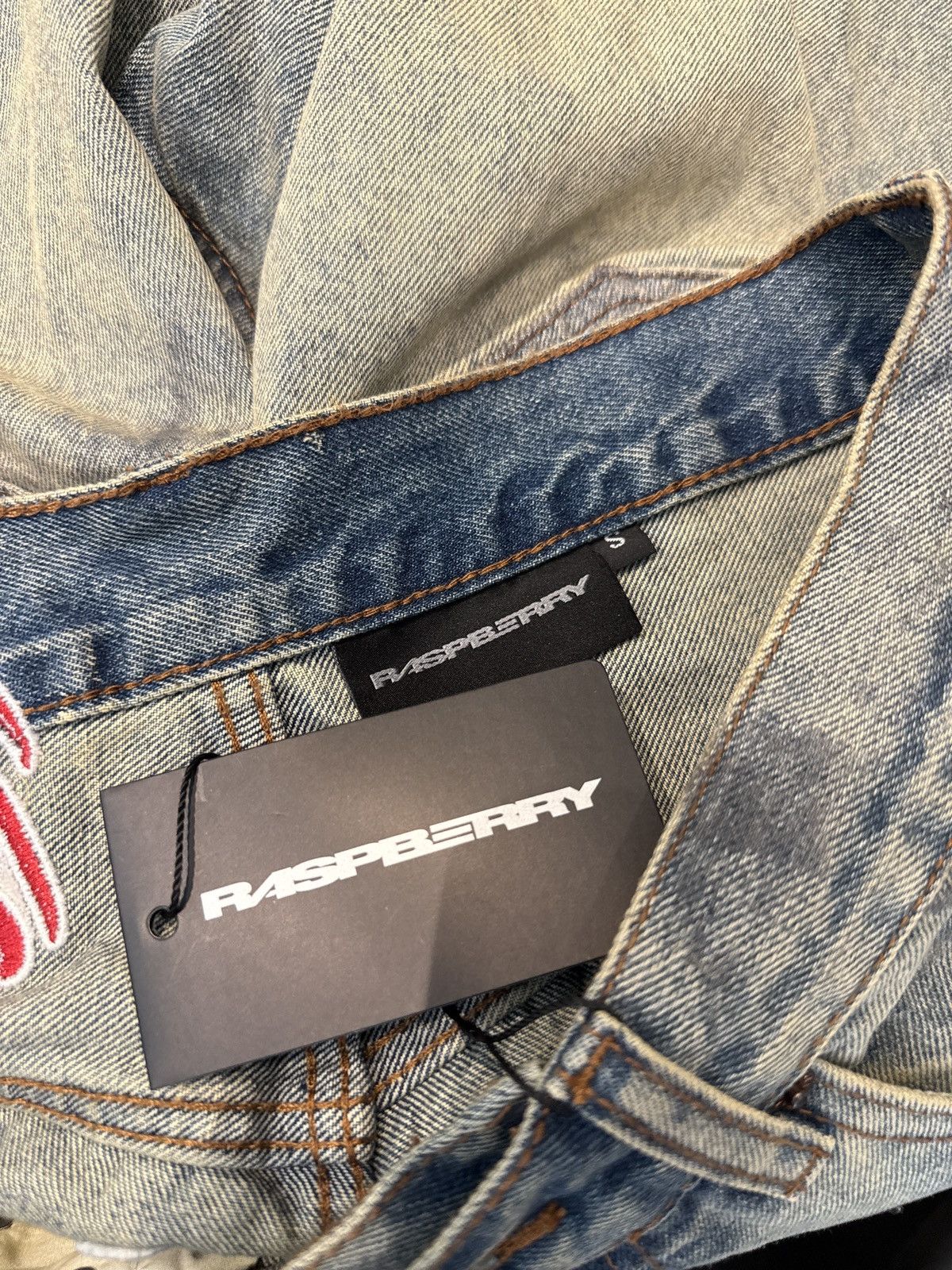 The GV Gallery GVGallery Raspberry Hills Dirty Jean Shorts Size US 30 / EU 46 - 3 Thumbnail