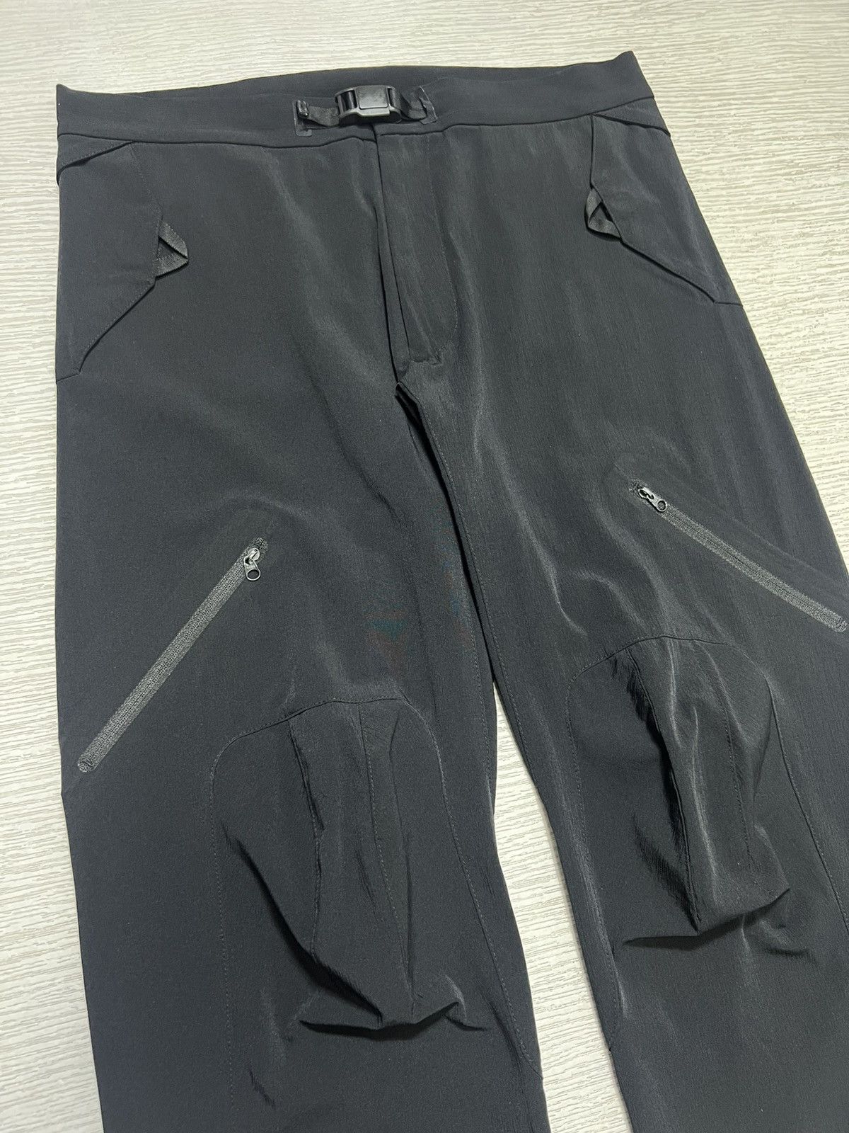 Undercover Undercover - A/W ‘10-11 - Nylon 3D Cut Cargo Pants Size US 31 - 4 Thumbnail