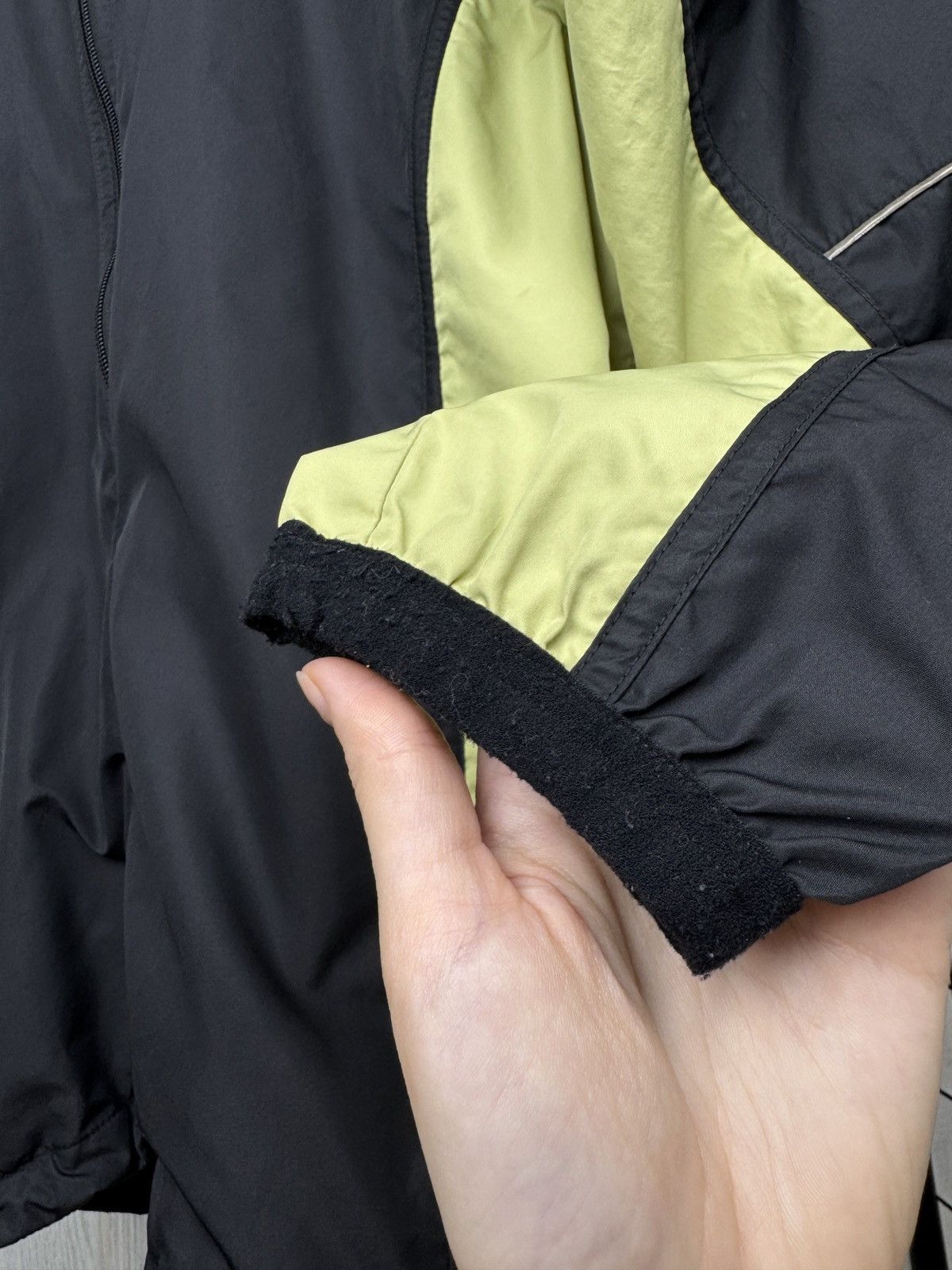 Vintage Nike vintage 90s track top black green light jacket Size US M / EU 48-50 / 2 - 5 Thumbnail