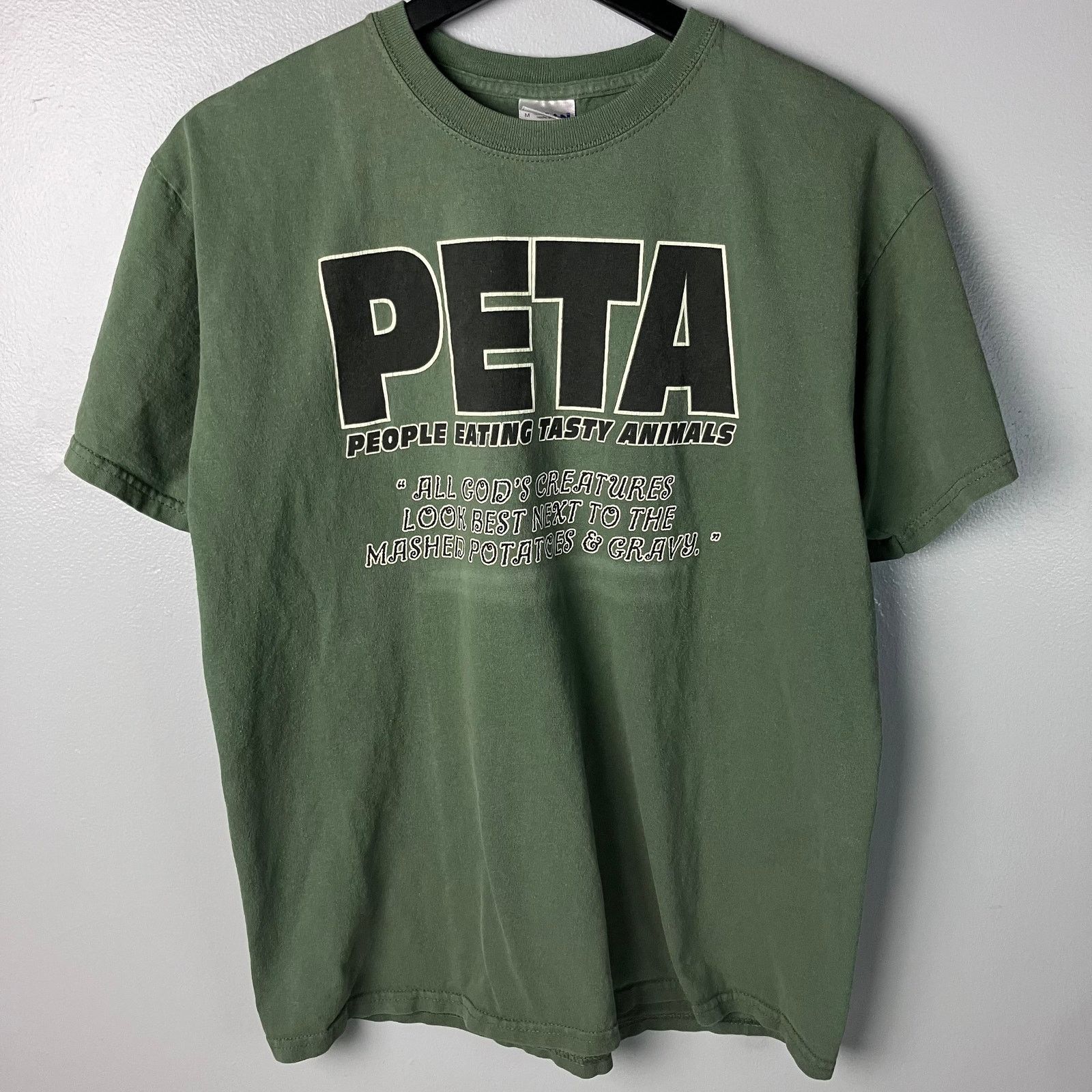 Gildan × Vintage Vintage PETA People Eating Tasty Animals Comedy T-shirt Size US M / EU 48-50 / 2 - 2 Thumbnail