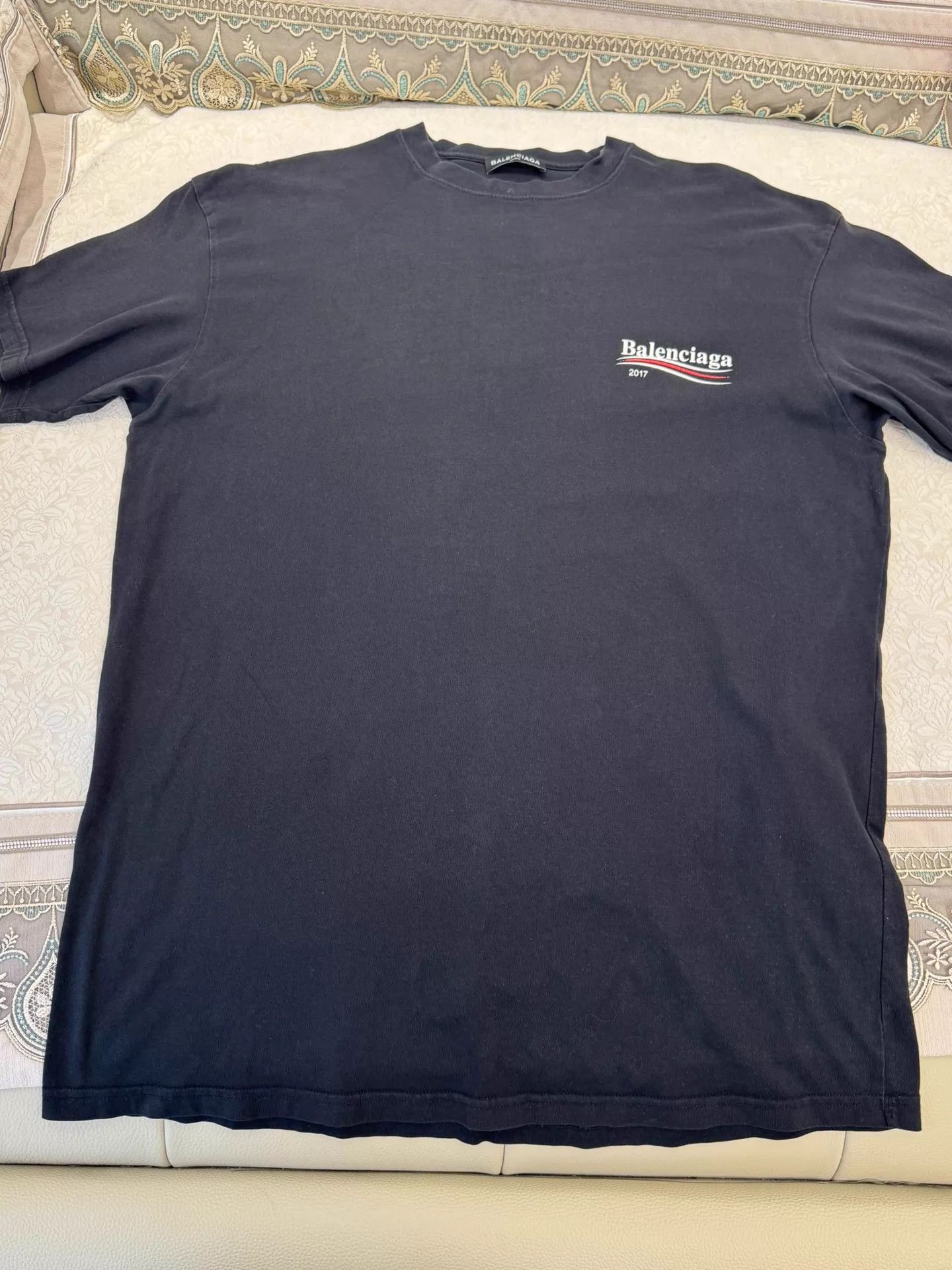 Balenciaga Balenciaga Coke Short Sleeve T - Shirt S 486032TWK281000 Size US S / EU 44-46 / 1 - 4 Thumbnail