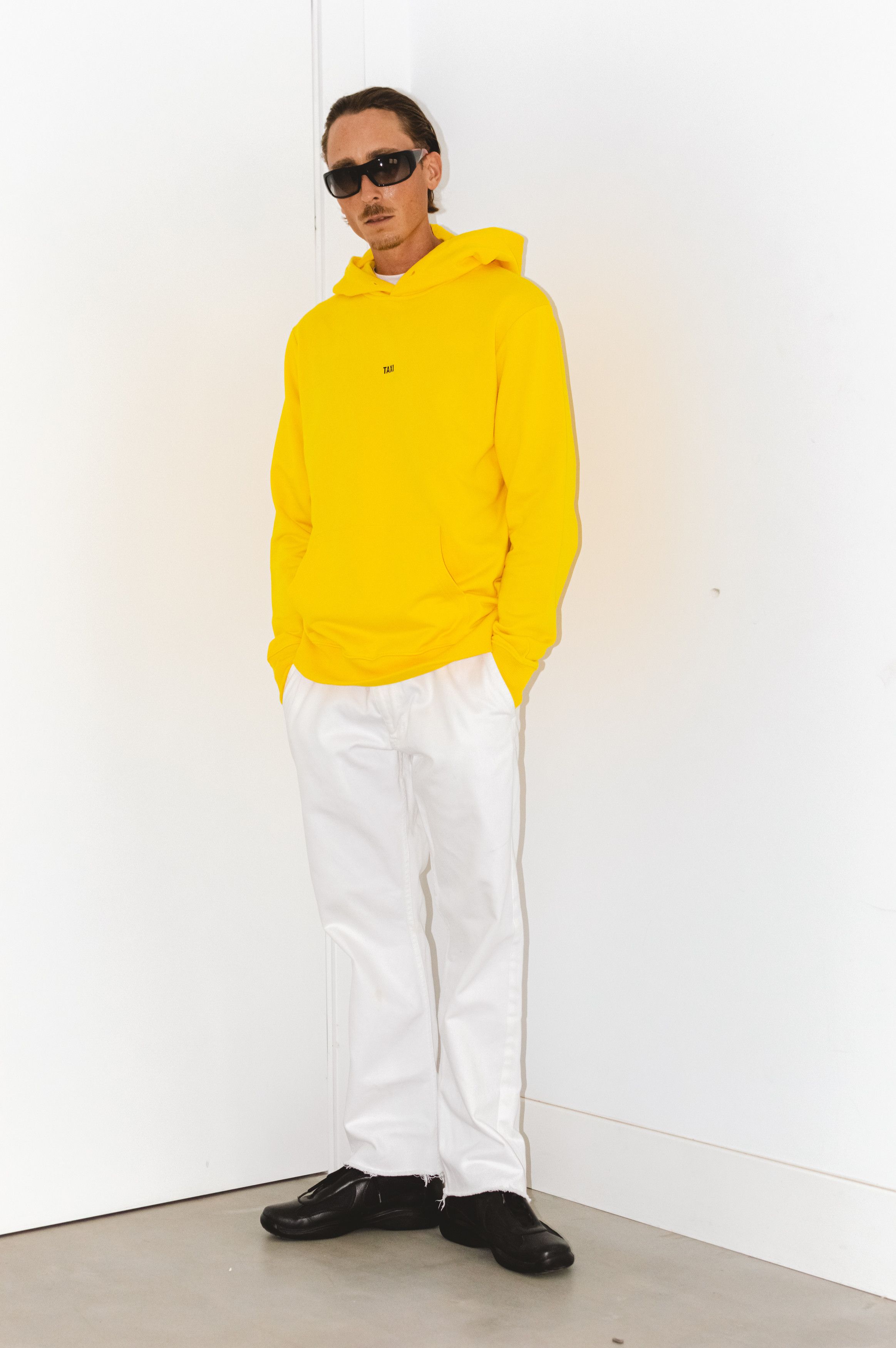 Designer × Helmut Lang Limited Edition Taxi Helmut Lang Yellow Black Relaxed Hoodie Size US L / EU 52-54 / 3 - 9 Thumbnail