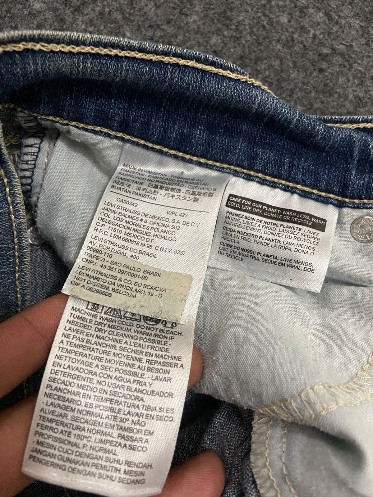 Levi's × Vintage Levi’s denim pants for girls slim fit Size 27" / US 4 / IT 40 - 8 Thumbnail