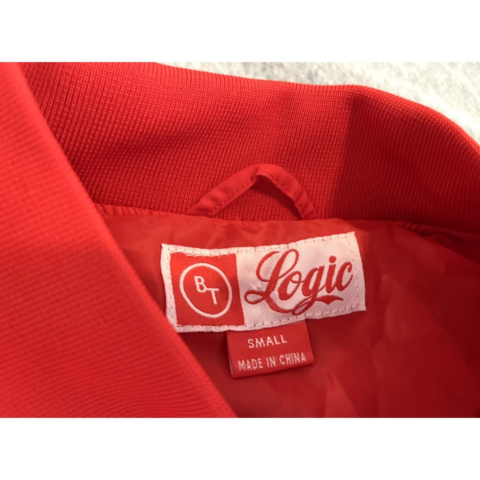 Vintage LOGIC 2018 Tour Bobby Tarantino Vs Everybody Red Bomber Jacket Adult Small S Men Jacket Red Bomber 2018 Tour? Size US S / EU 44-46 / 1 - 4 Thumbnail