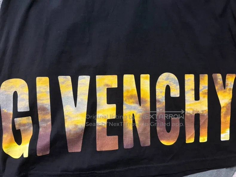 Givenchy Givenchy short sleeves Size US XS / EU 42 / 0 - 3 Thumbnail