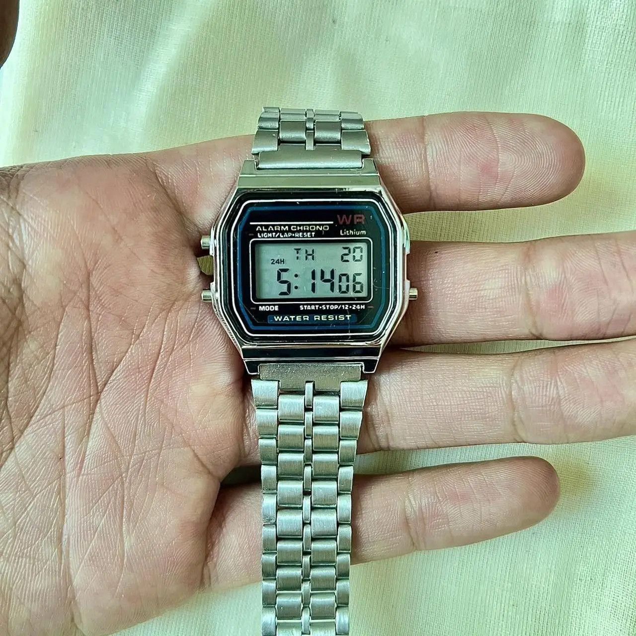 Jewelry × Vintage y2k 2000s vintage style stainless steel silver digital watch Size ONE SIZE - 3 Thumbnail