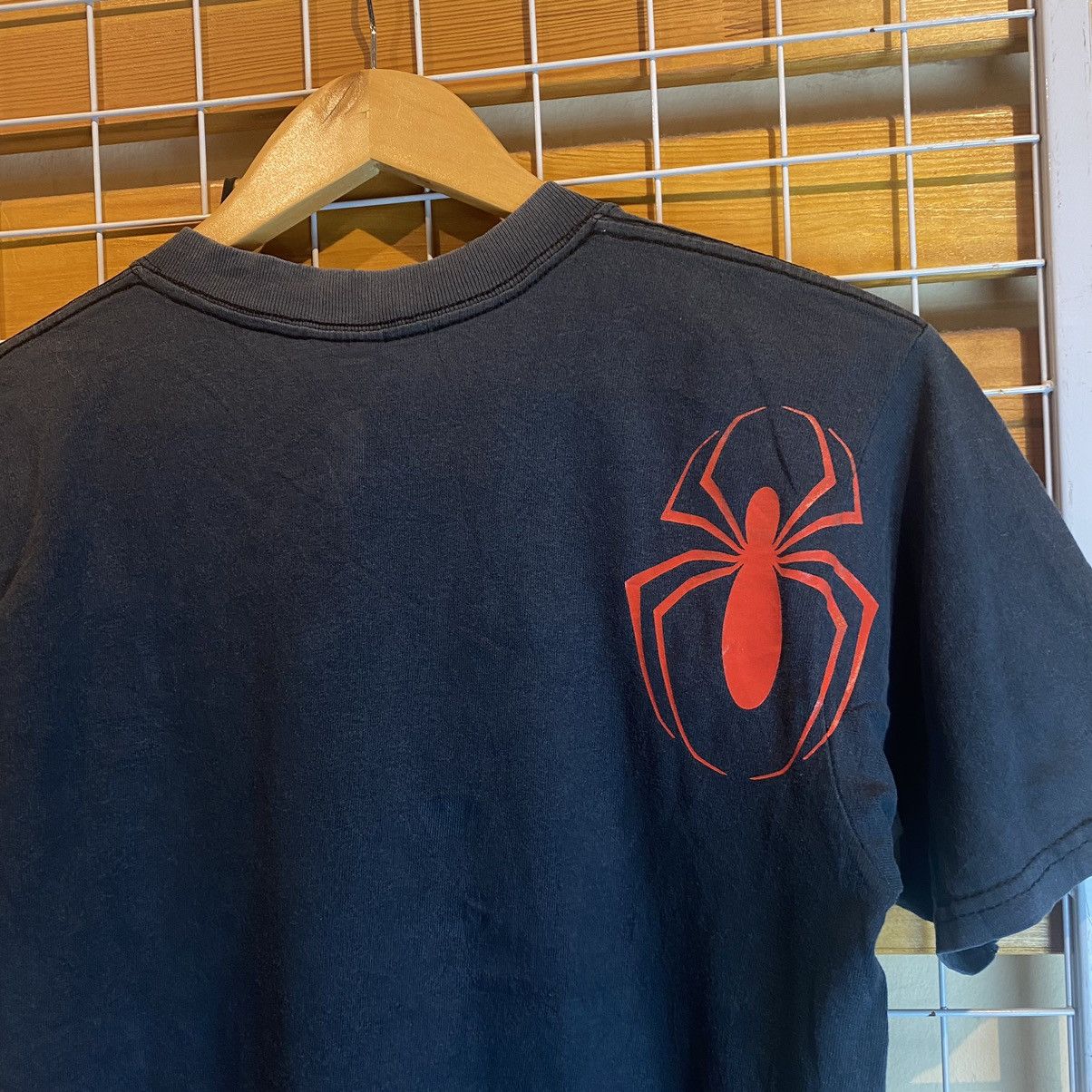 Marvel Comics × Vintage Vintage nicely faded Y2K Spider-Man Marvel Comics T-shirt Size US S / EU 44-46 / 1 - 6 Thumbnail