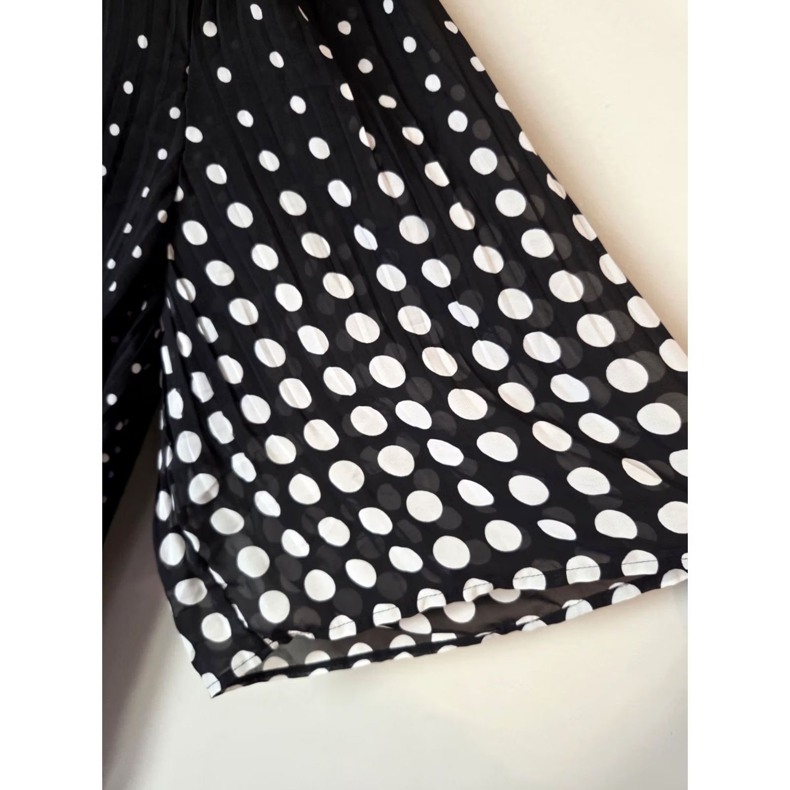 Vintage Woman Within Black Polka Dot Bell Sleeve Studded Semi Sheer Tunic Top 2X Size XXL / US 16-18 / IT 52-54 - 4 Thumbnail