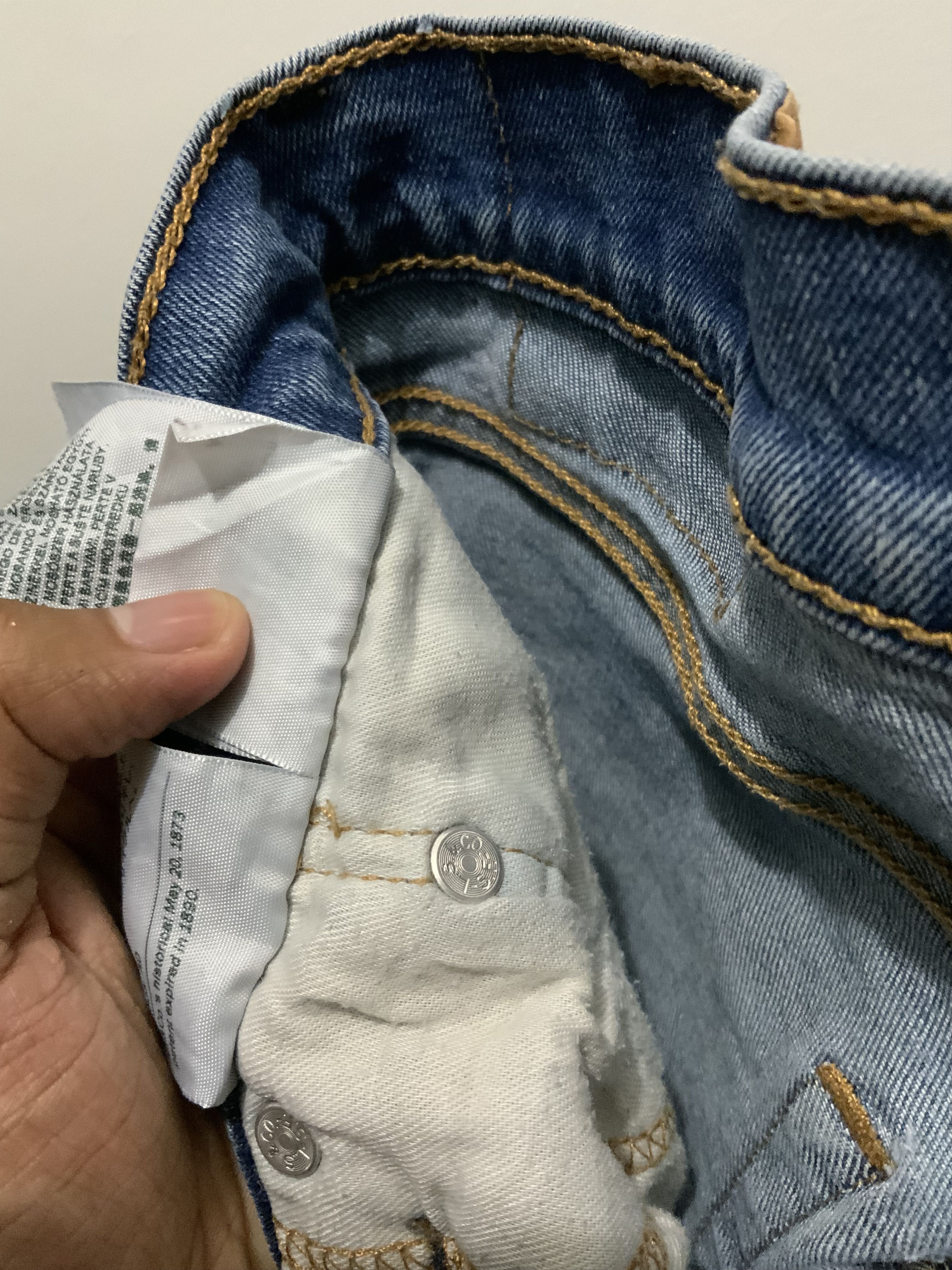 Levi's Vintage Clothing Levi’s 511 Light Wash Denim Jeans Size US 30 / EU 46 - 24 Thumbnail