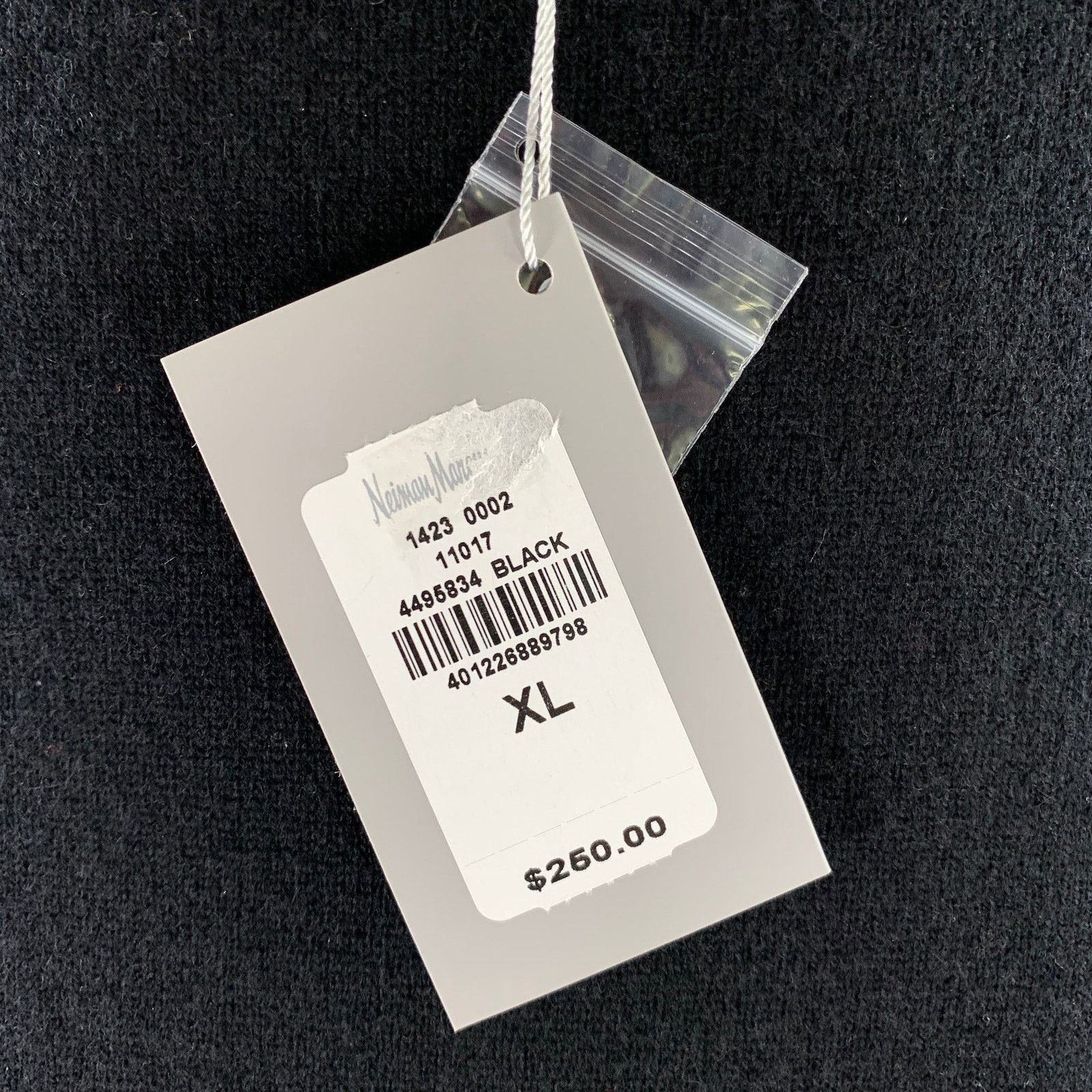 Neiman Marcus NEIMAN MARCUS Size XL Black Cashmere Crewneck Sweater Size XL / US 12-14 / IT 48-50 - 5 Thumbnail