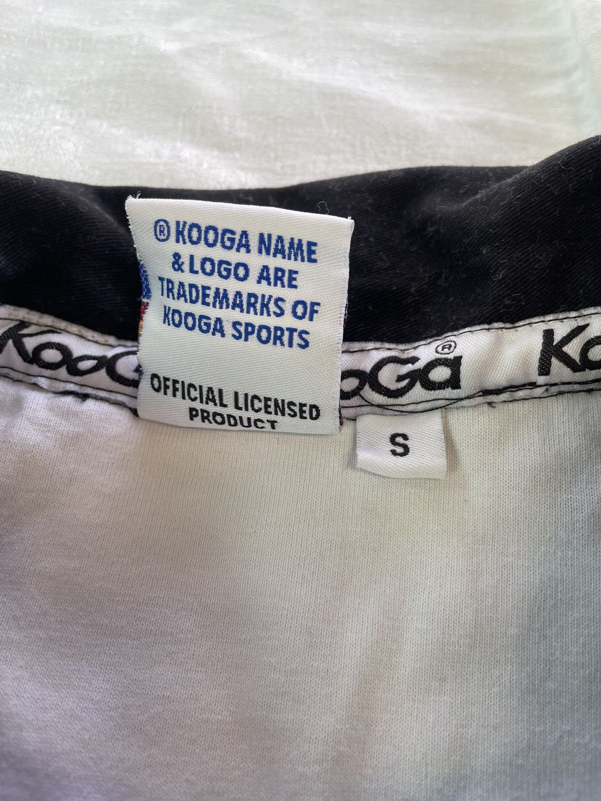 Other 2003-05 NEWPORT GWENT DRAGONS AWAY RUGBY SHIRT JERSEY KOOGA Size US S / EU 44-46 / 1 - 5 Thumbnail