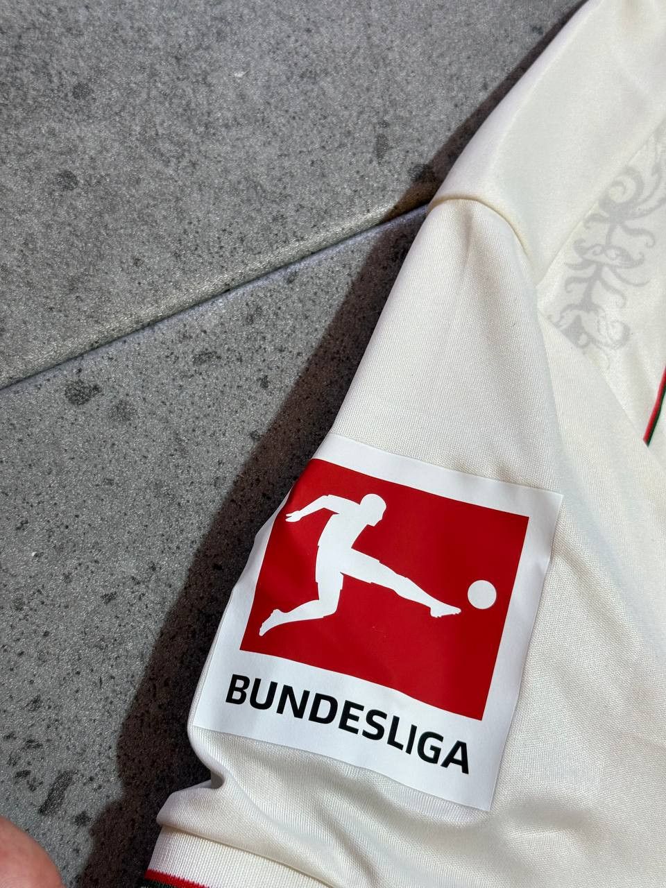 Mizuno Mizuno Augsburg season 24/25 soccer away jersey home bundes Size US M / EU 48-50 / 2 - 5 Thumbnail
