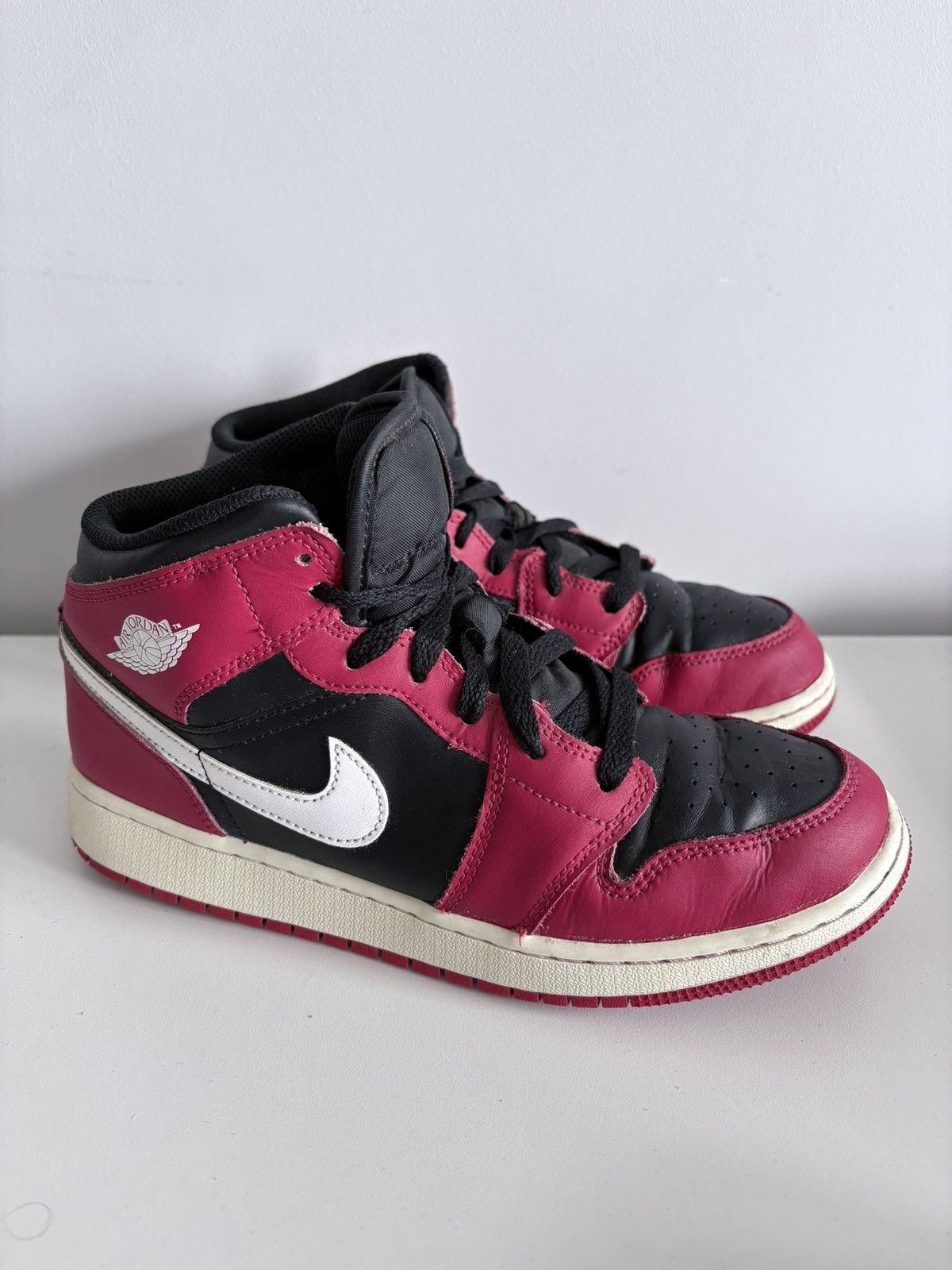 Nike Men's Shoes Nike Air Jordan 1 Mid Gym Red White Size 40 Size US 7 / EU 40 - 4 Thumbnail