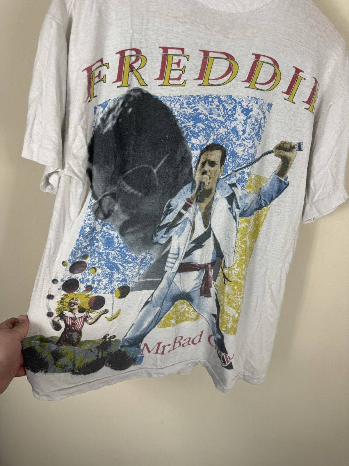 Vintage Vintage RARE 90s Queen Freddie Mr. Bad Guy T-shirt Size US M / EU 48-50 / 2 - 4 Thumbnail