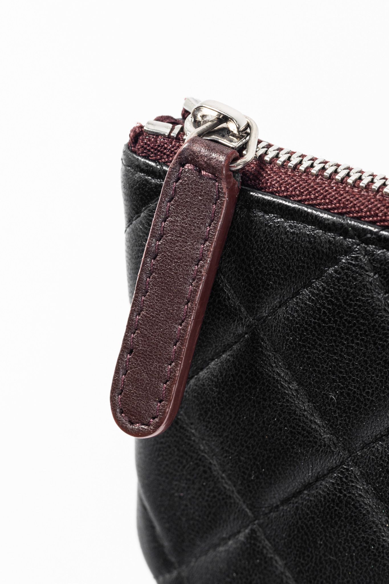 Chanel Chanel Black Lambskin Classic Zipped O Pouch Size ONE SIZE - 7 Thumbnail