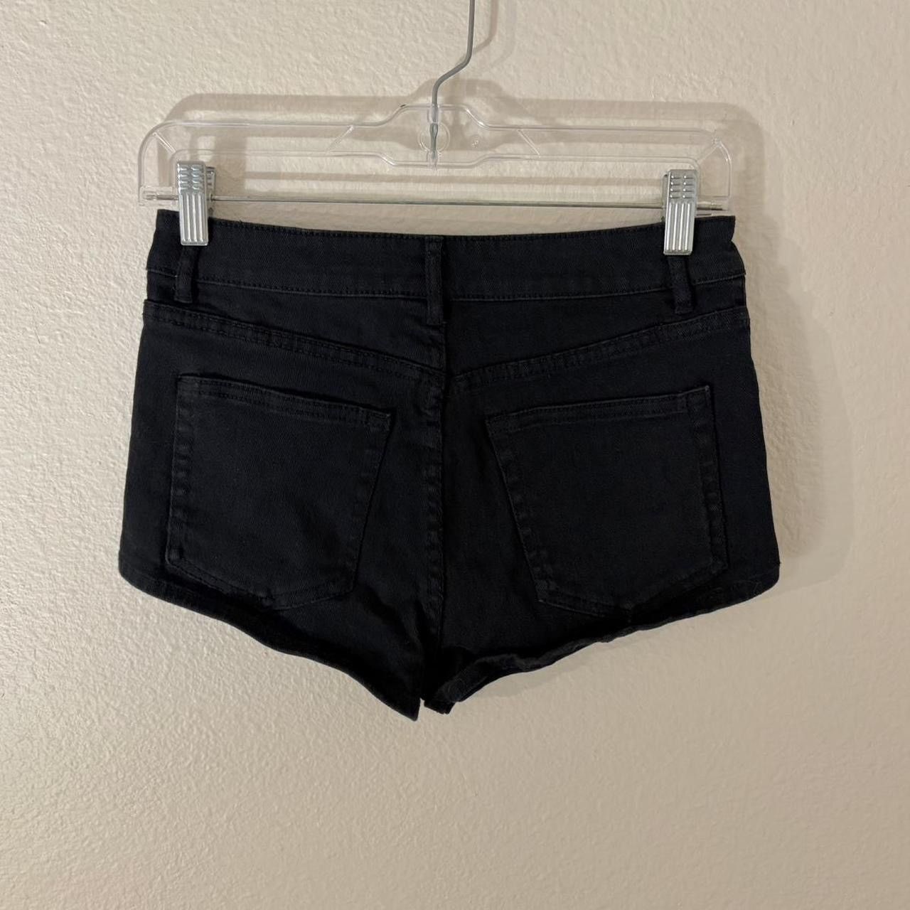 H&M Black H&M denim shorts Size 28" / US 6 / IT 42 - 2 Thumbnail