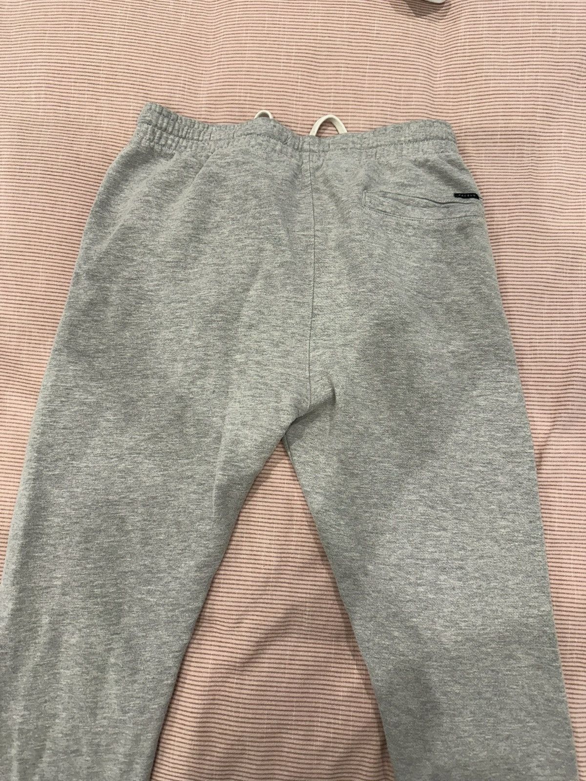 Pacsun × Vintage Pacsun Grey Sweatpants Size US 30 / EU 46 - 3 Thumbnail
