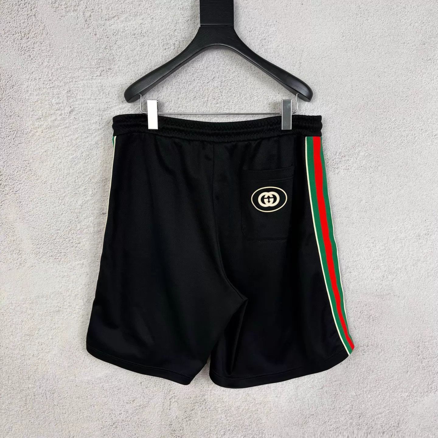 Gucci Gucci red green stripe back pocket GG logo short Size 30" / US 8 / IT 44 - 2 Thumbnail