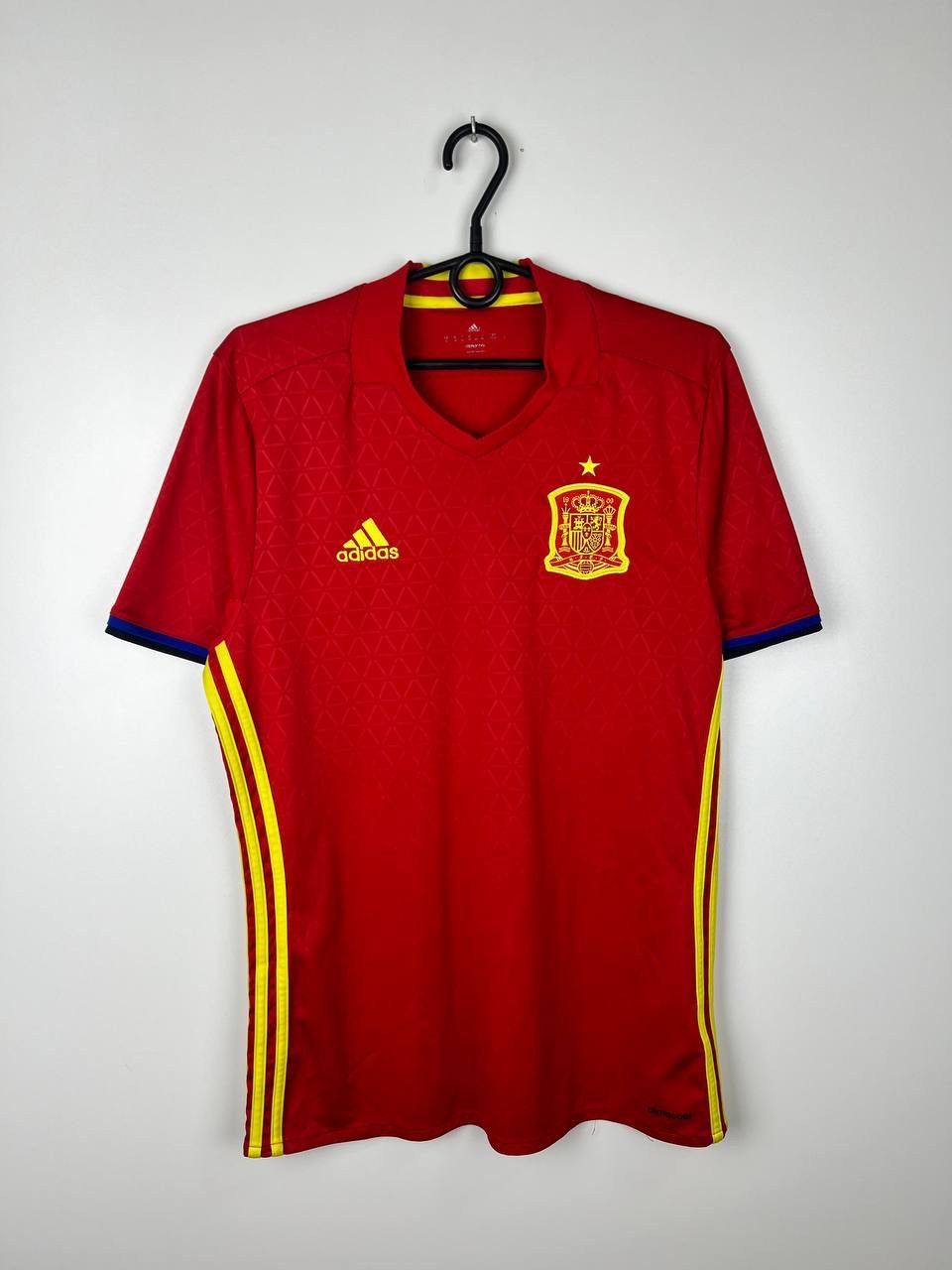 Vintage Spain Adidas 2016 jersey t-shirts size M Size US M / EU 48-50 / 2 - 1 Thumbnail