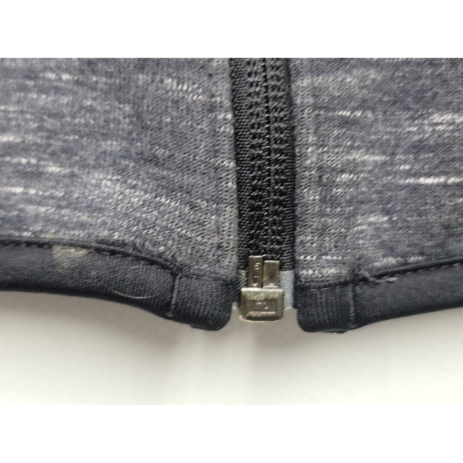 Uniqlo Uniqlo Women's Large Zipper Hoodie Jacket Gray Size L / US 10 / IT 46 - 7 Thumbnail