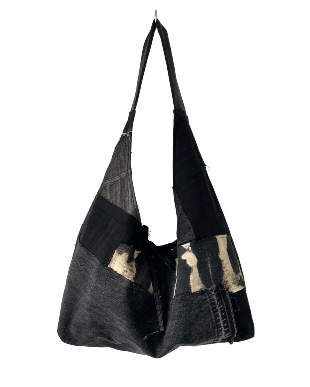 Handmade Handcrafted oversized messenger bag made from reworked denim Size ONE SIZE - 2 Thumbnail