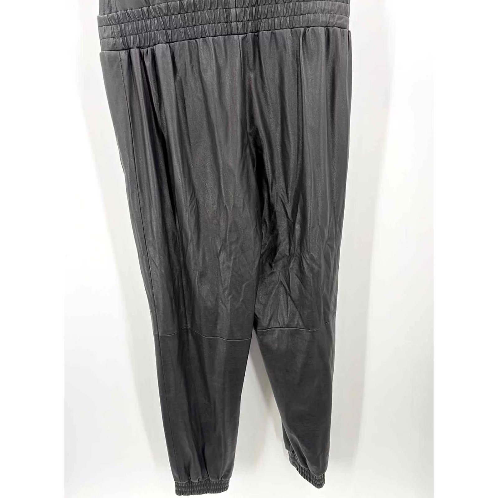 Vintage BCBG Black Size Small Faux Leather Sleeveless Jumpsuit Size 28" / US 6 / IT 42 - 4 Thumbnail