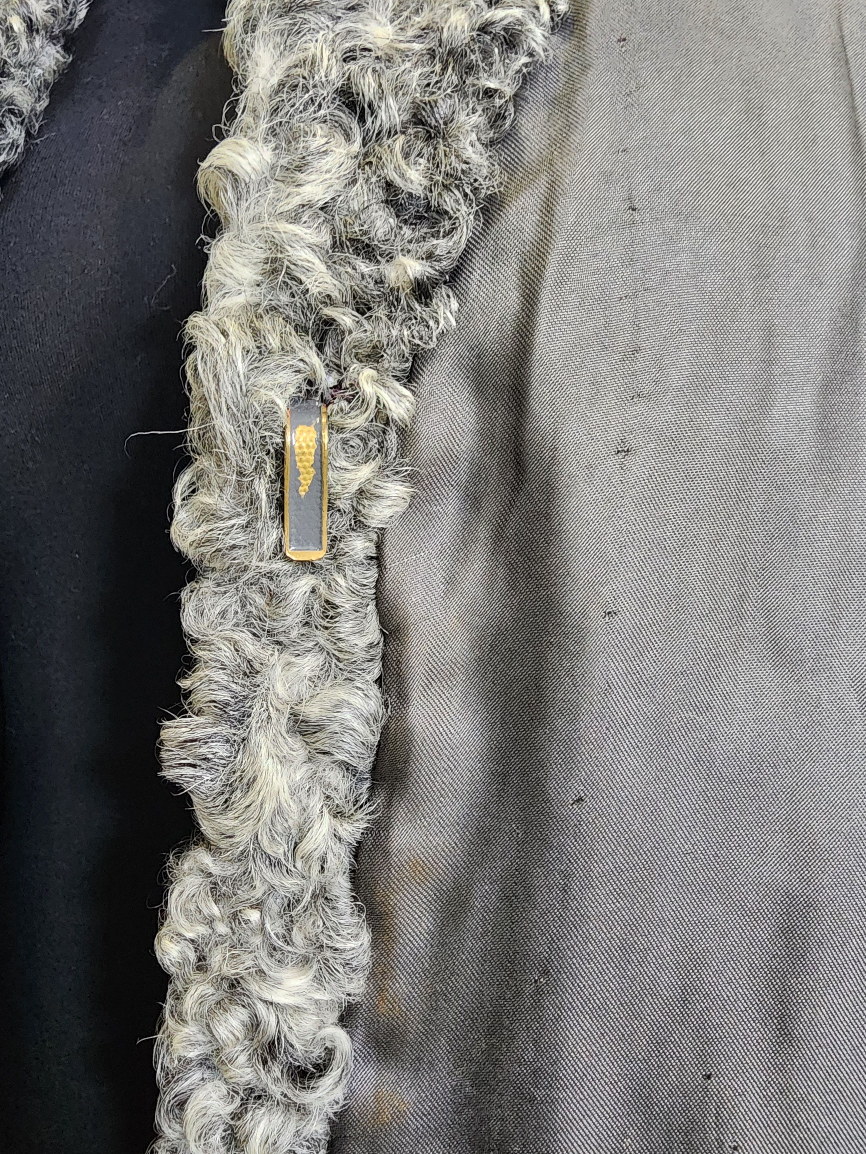 Furla Gray Sheep Fur Coat: Women's Vintage Outerwear Size XL / US 12-14 / IT 48-50 - 10 Thumbnail