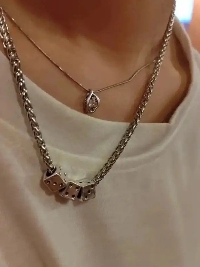 Jewelry Dice Twisted Chain Clavicle Necklace Size ONE SIZE - 2 Thumbnail