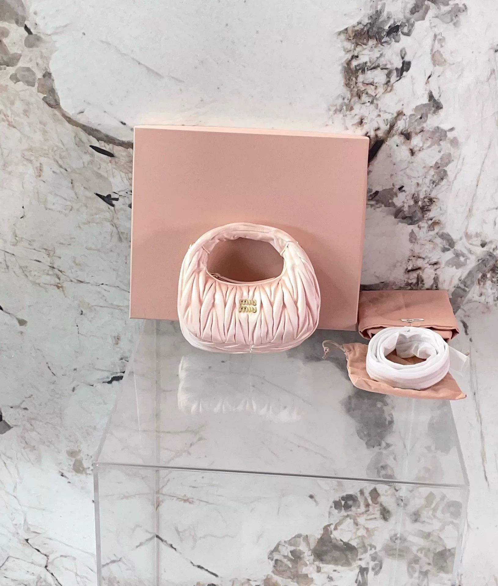Miu Miu Pre-loved Bag Very good condition Size ONE SIZE - 1 Thumbnail