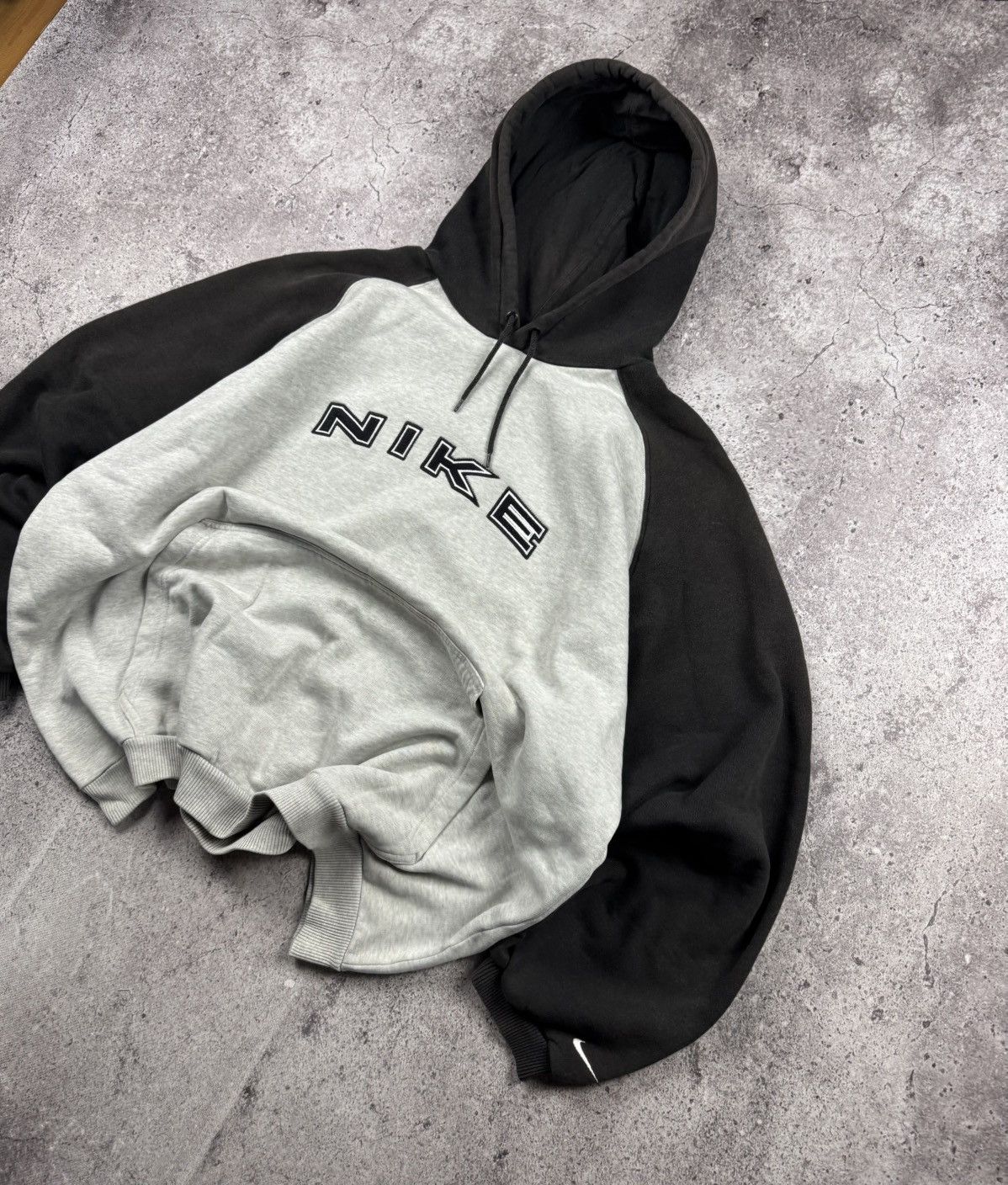 Nike NIKE VINTAGE CENTER LOGO OVERSIZE BOXY HOODIE FADED Size US XL / EU 56 / 4 - 2 Thumbnail