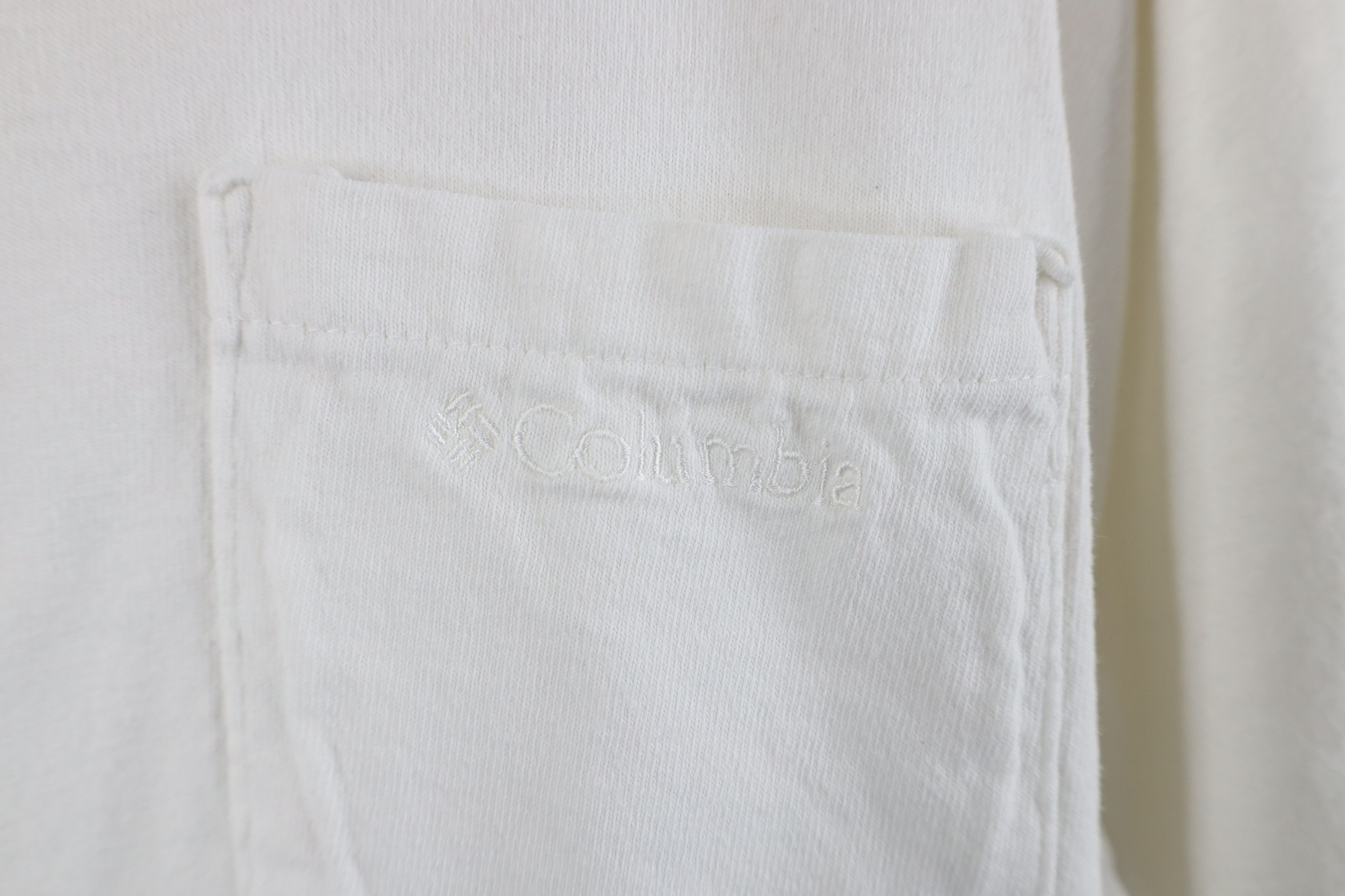 Columbia × Vintage Vintage 90s Columbia Heavyweight Cotton T-Shirt White USA Size US L / EU 52-54 / 3 - 4 Thumbnail