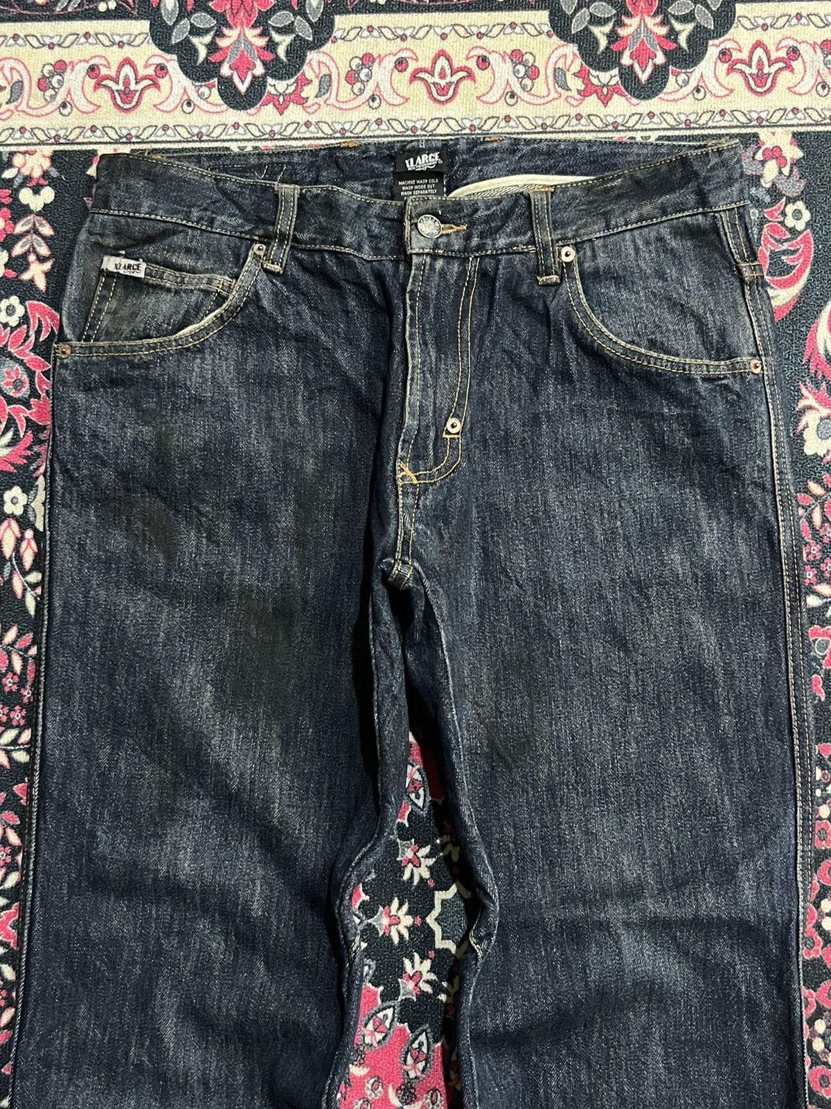 X-LARGE Vintage X-Large Dark Blue Washed Frayed Leg Loose Jeans Size US 32 / EU 48 - 4 Thumbnail