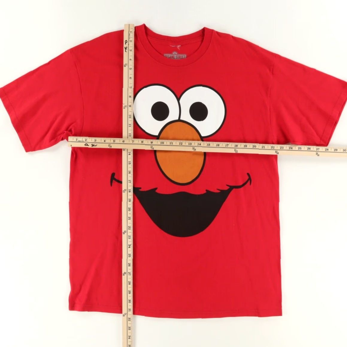 Vintage Sesame Street Tickle Me Elmo Face Solid T-Shirt Red Men's XL Size US XL / EU 56 / 4 - 3 Thumbnail
