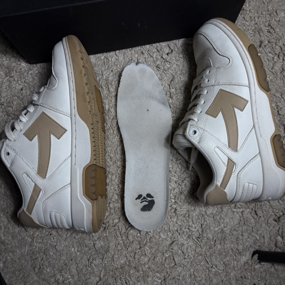 Off-White Off-White out of office Size US 7.5 / IT 37.5 - 13 Thumbnail