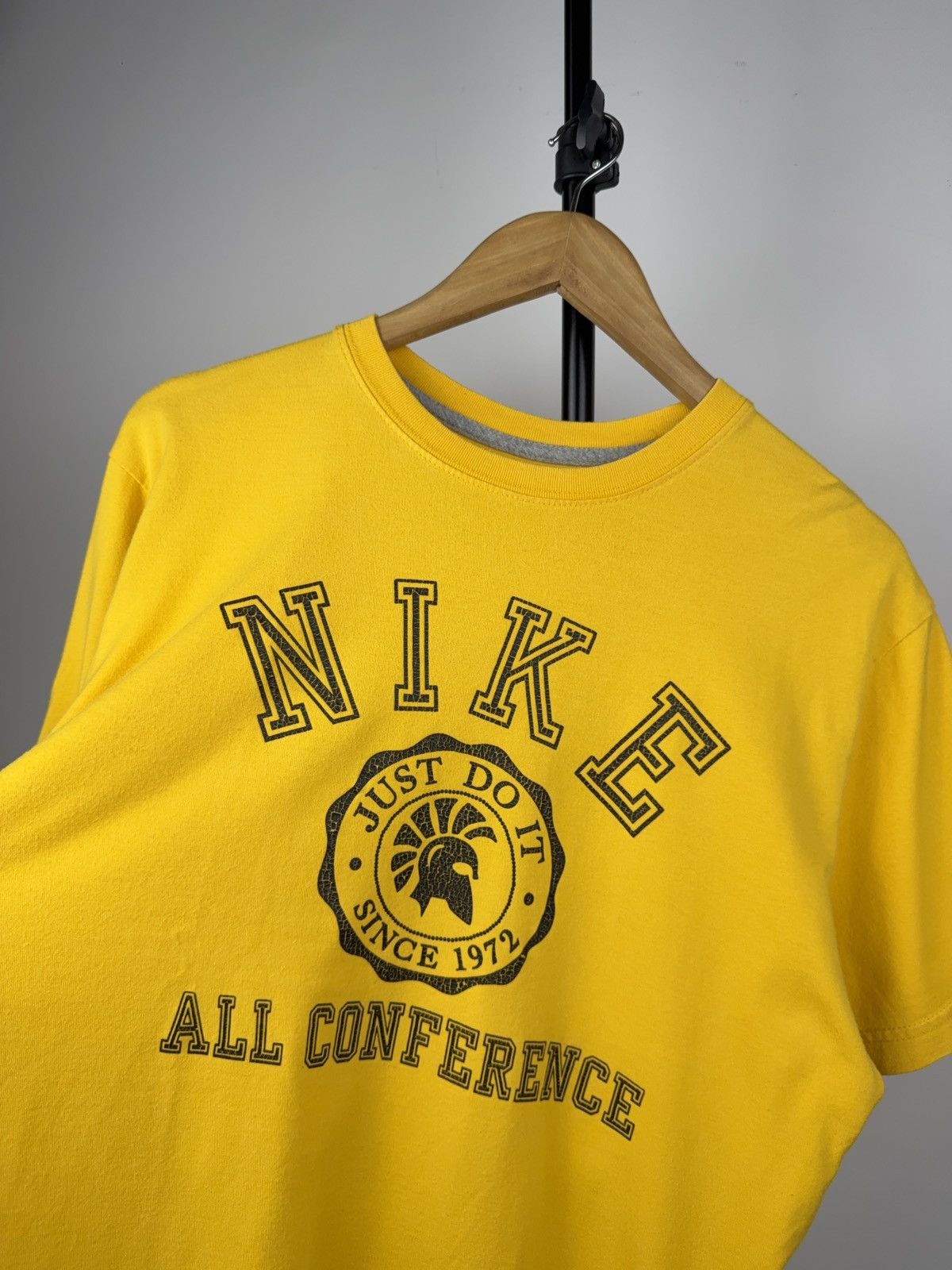 Nike × Vintage 00s Nike Yellow College Tee “Just Do It” Spartan Graphic L Size US L / EU 52-54 / 3 - 3 Thumbnail