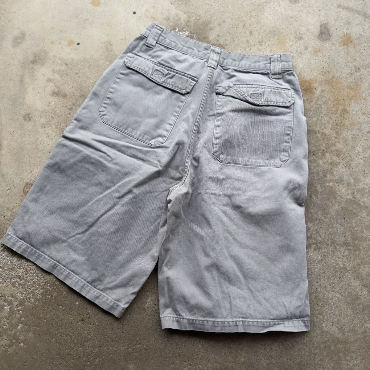 Vintage VINTAGE Y2K OTB BAGGY SKATER CARGO SHORTS Size US 26 / EU 42 - 7 Thumbnail