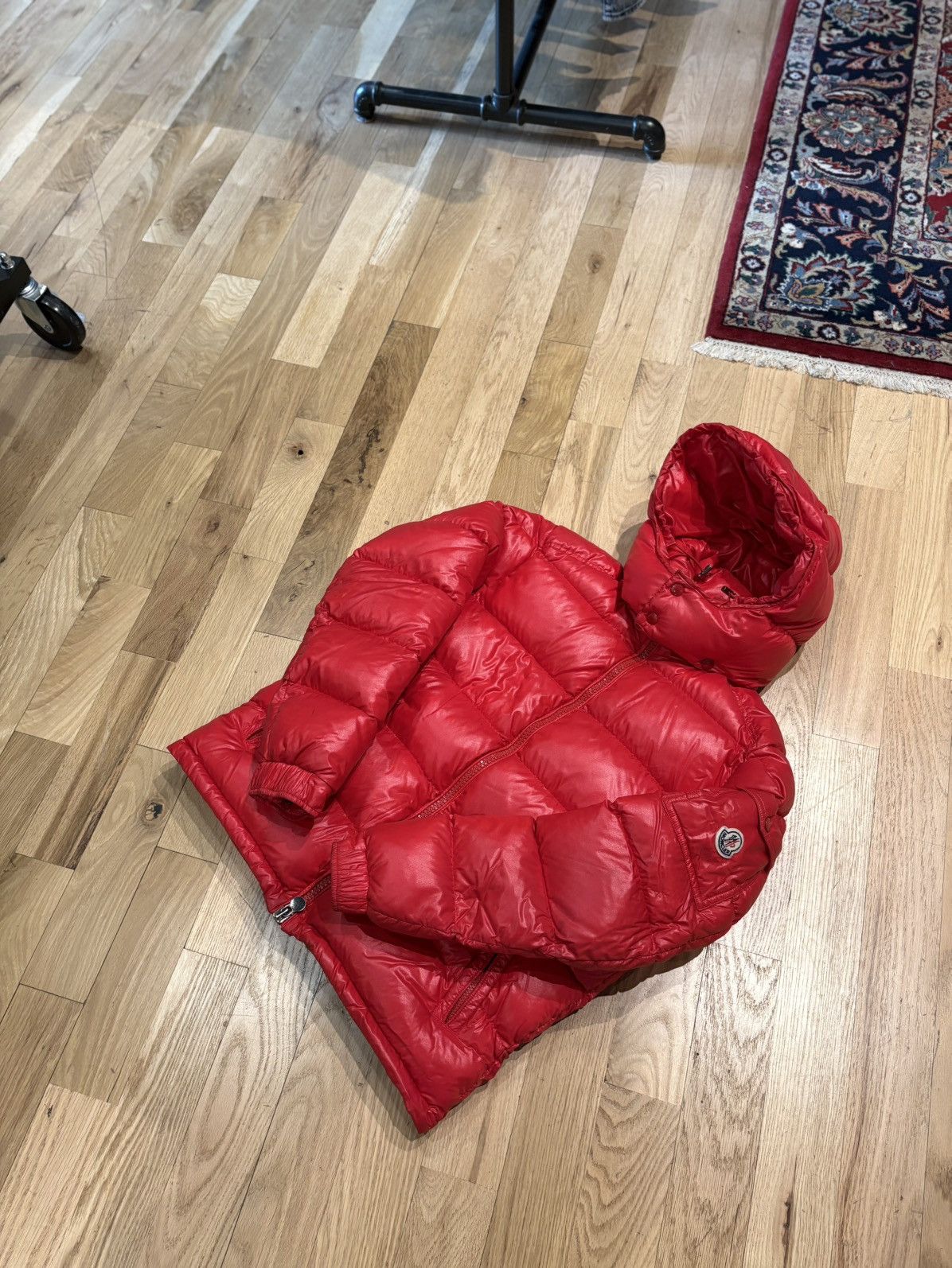 Moncler Moncler Red Puffer Size Medium Size US M / EU 48-50 / 2 - 1 Thumbnail