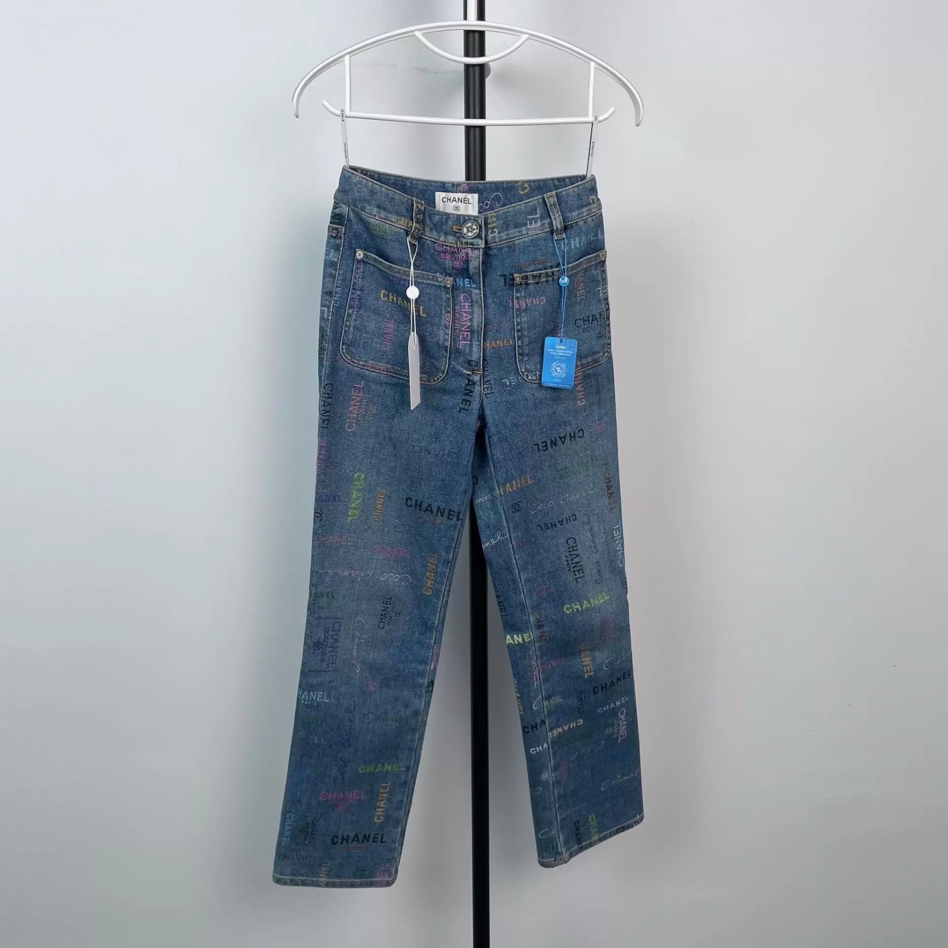 Chanel CHANEL Denim Blue Printed Logo Jacket Size 25" / US 0 / IT 36 - 1 Thumbnail