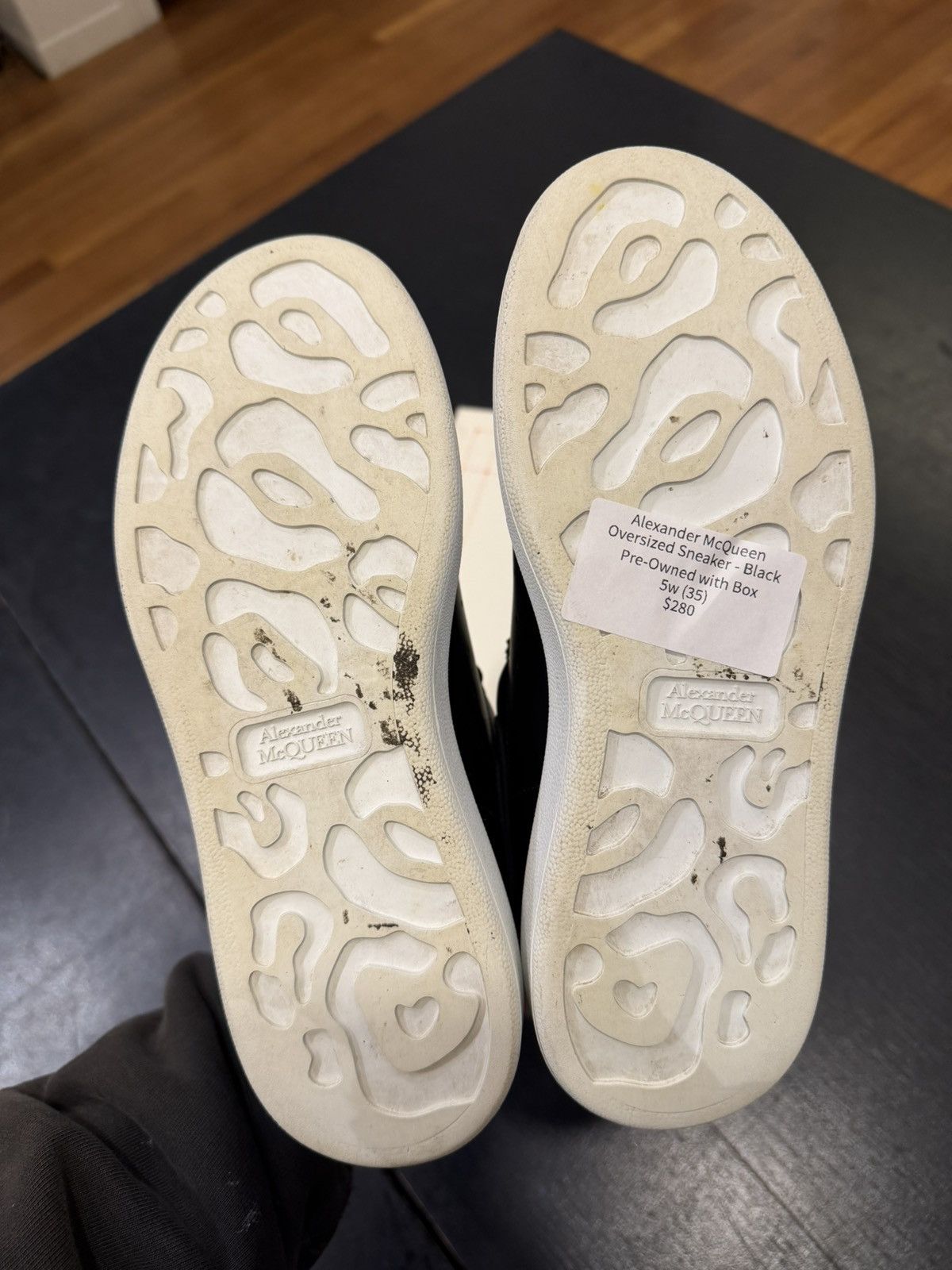 Alexander McQueen Alexander McQueen Oversized Sneaker - Black Size US 5 / IT 35 - 6 Thumbnail