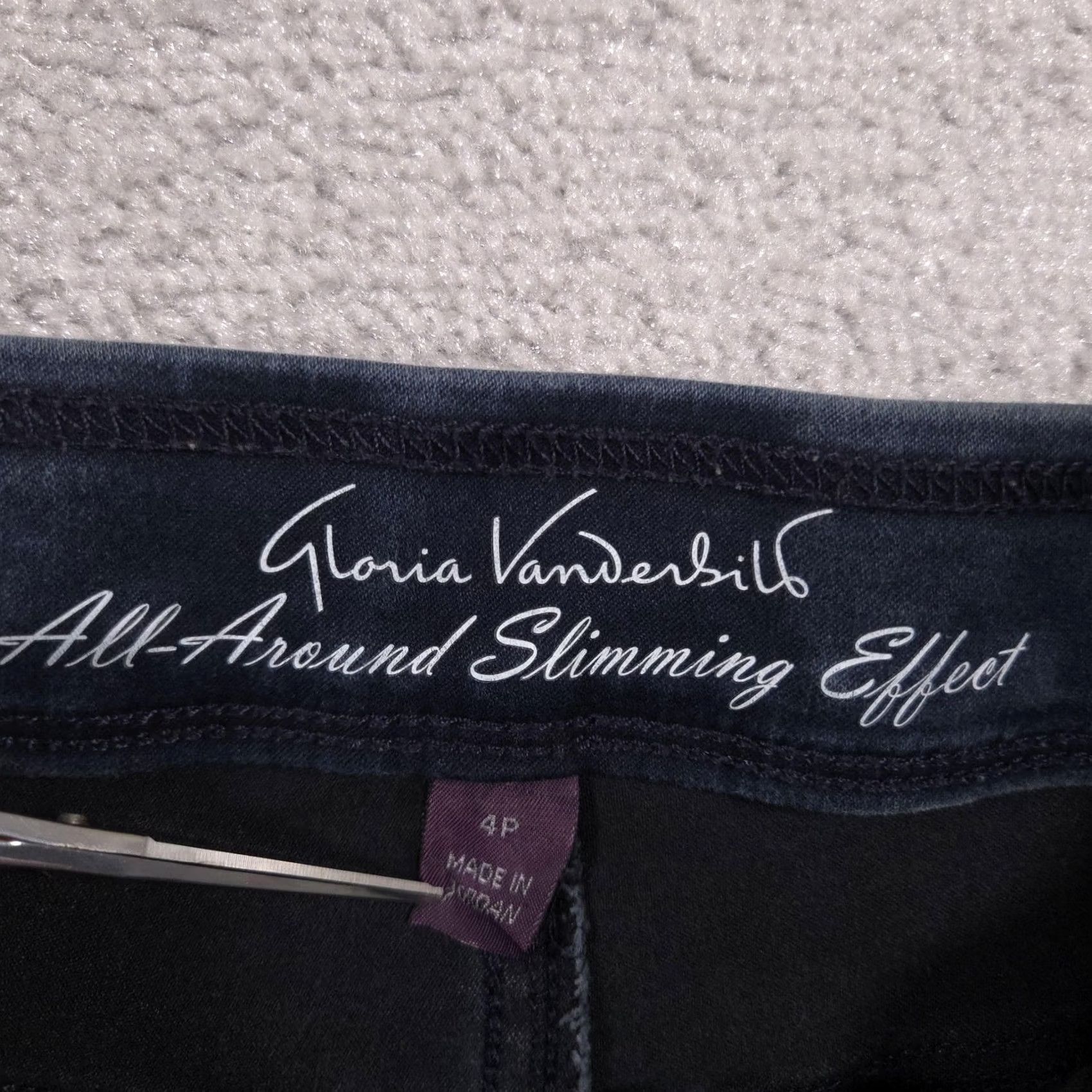 Gloria Vanderbilt Gloria Vanderbilt Jeans Womens 4P Jeans Avery Pull On Skinny Jegging Dark Wash Blue Slimming Stretch Pockets 27in Inseam 27in Petite Average Size 27" / US 4 / IT 40 - 4 Thumbnail