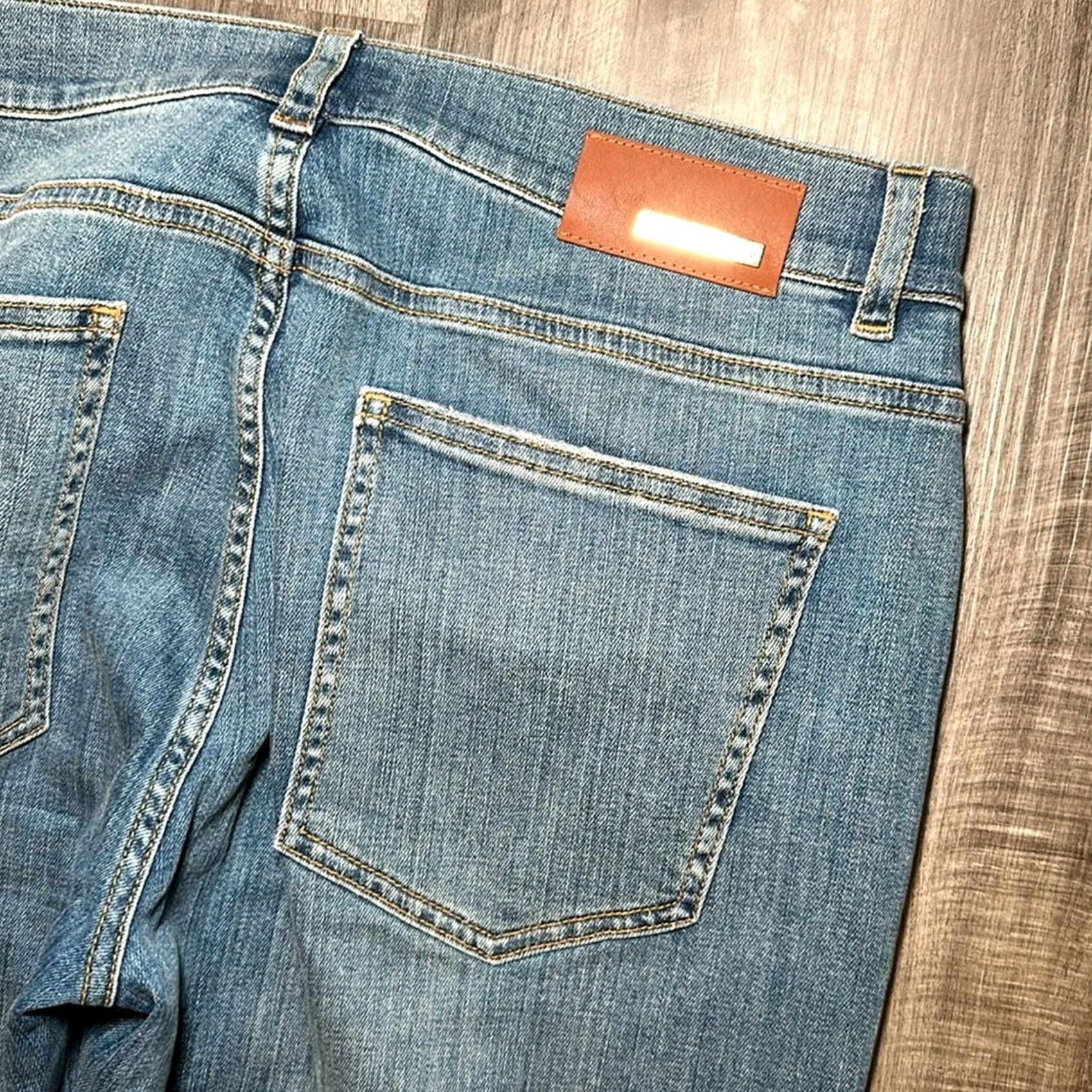 Escada ESCADA Jeans - 38 Women Sequined Blue Cotton Elastane Straight Regular 31 Inseam 27.5" 37.5" Rise 10" Leg Opening 7.5" Thigh 13" MS10568 Mens? Size 30" / US 8 / IT 44 - 4 Thumbnail