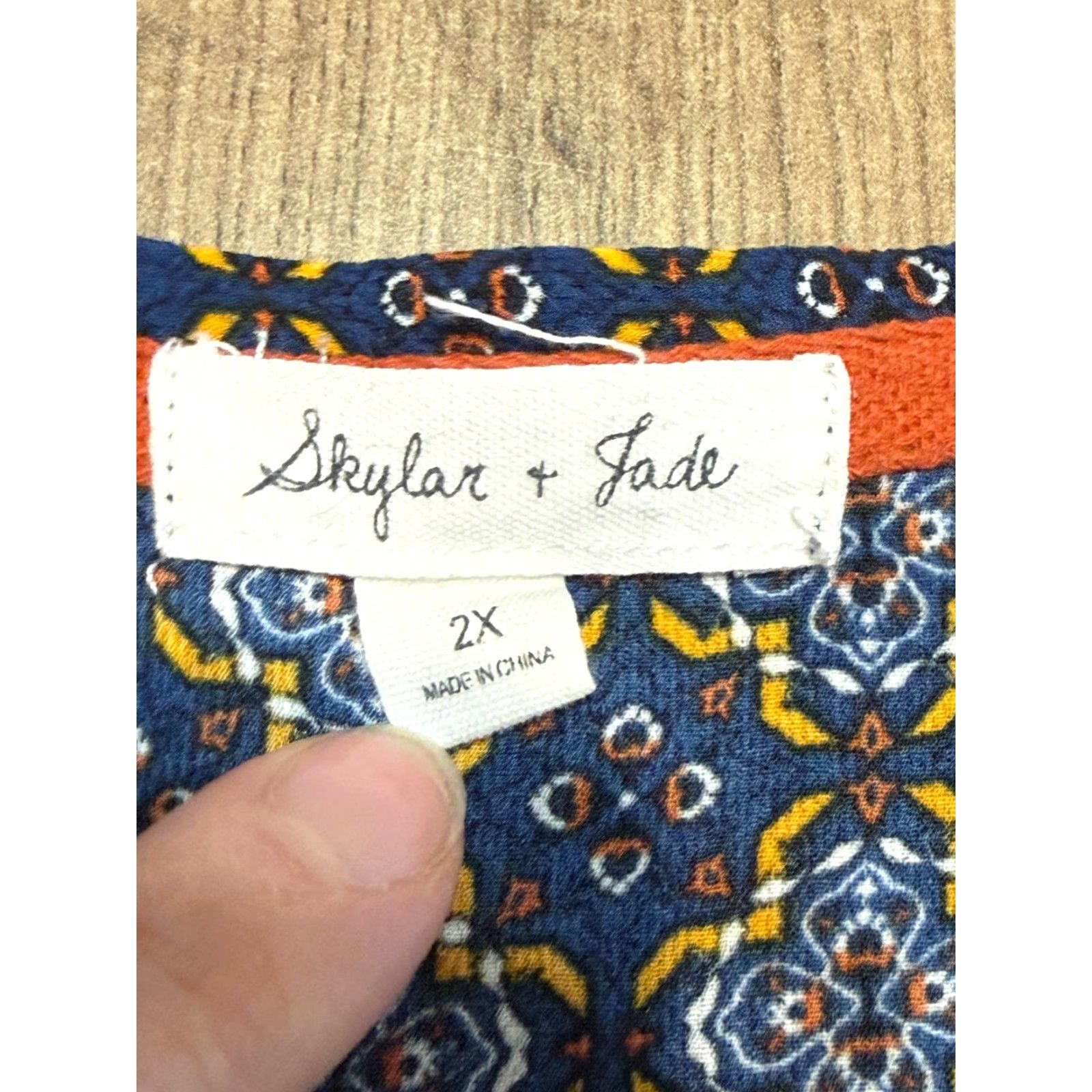 Vintage Skylar & Jade Blouse Women's Plus 2X Blue Red Yellow Printed Long Sleeve V-Neck Shirt Mens Womens Girls Bed? Size XXL / US 16-18 / IT 52-54 - 5 Thumbnail