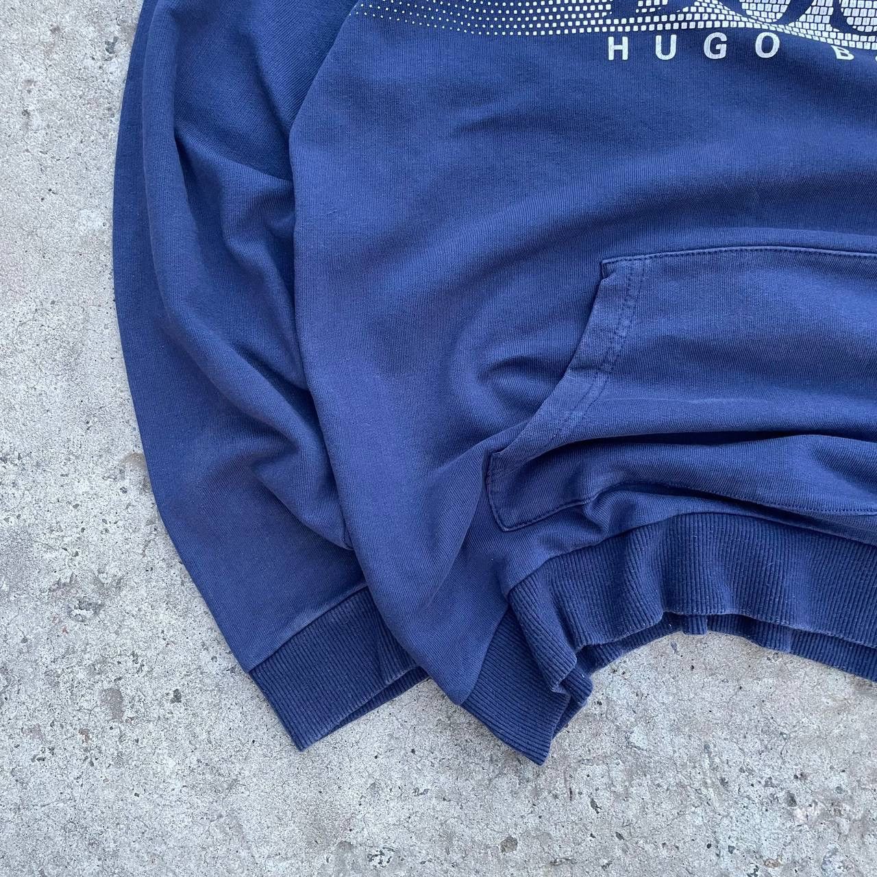 Hugo Boss Vintage Japanese Style Hugo Boos Classic Hoodie Big Logo Size US L / EU 52-54 / 3 - 3 Thumbnail