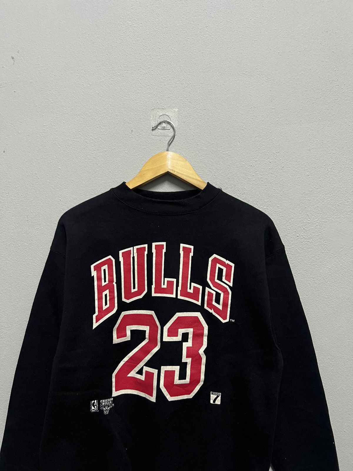 NBA VINTAGE 90s Chicago Bulls Michael Jordan #23 Sweatshirt Size US M / EU 48-50 / 2 - 7 Thumbnail