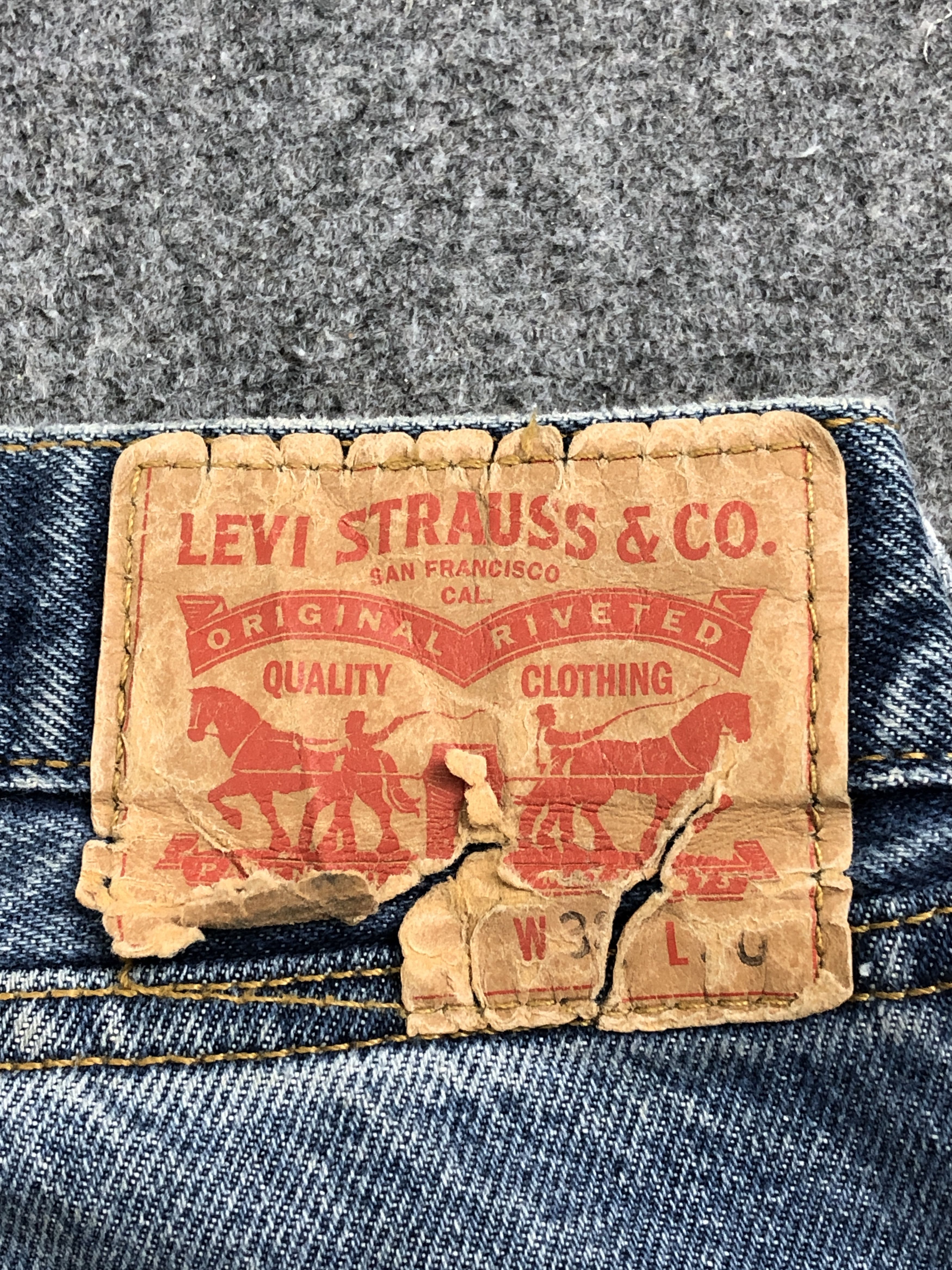 Levi's Vintage Distressed Levis 505 Faded Blue Jeans DP2539 Size US 38 / EU 54 - 5 Thumbnail