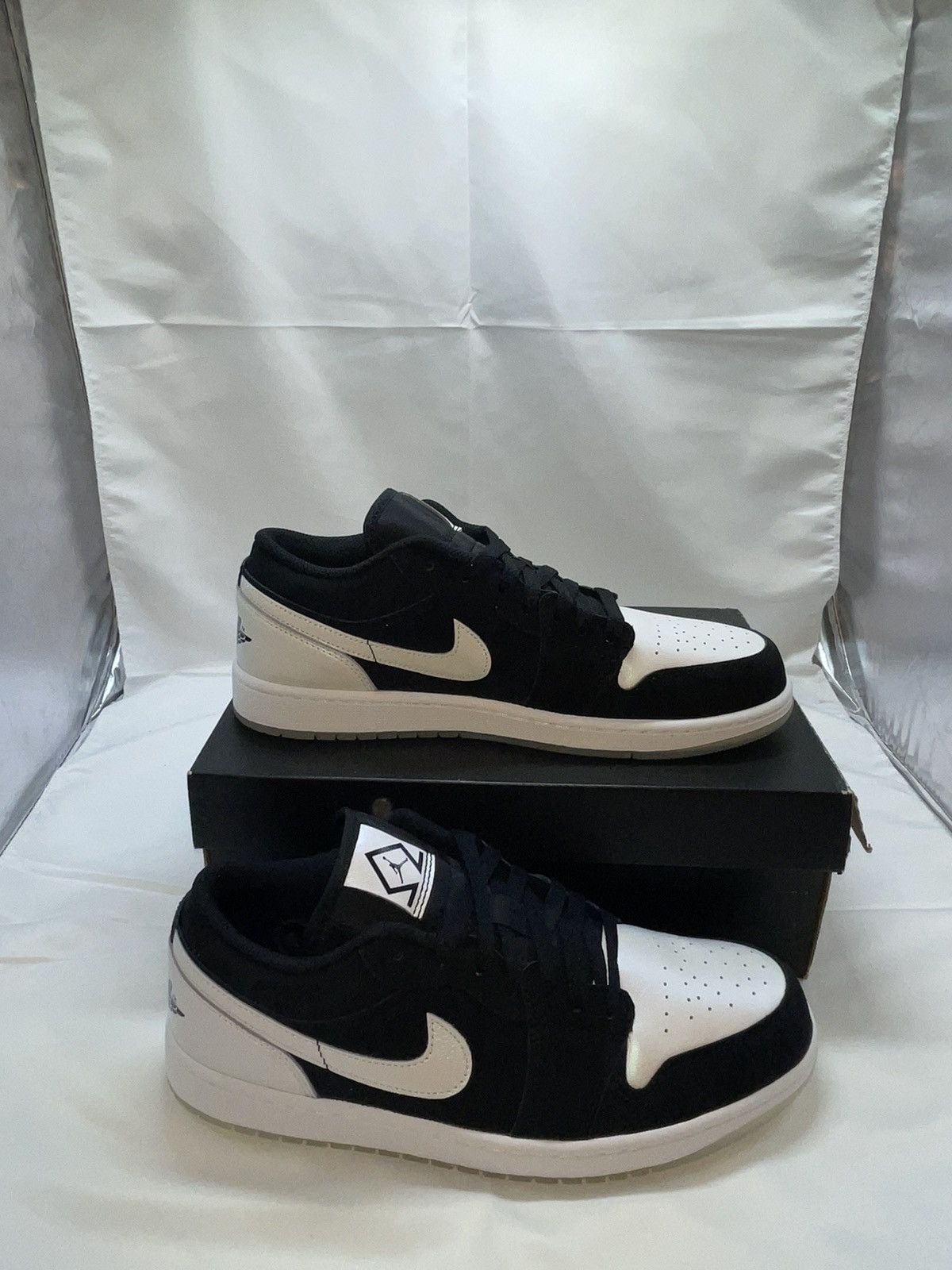 Air Jordan Men's Retro 1 Low 'Diamond Shorts' Sneakers main image 0