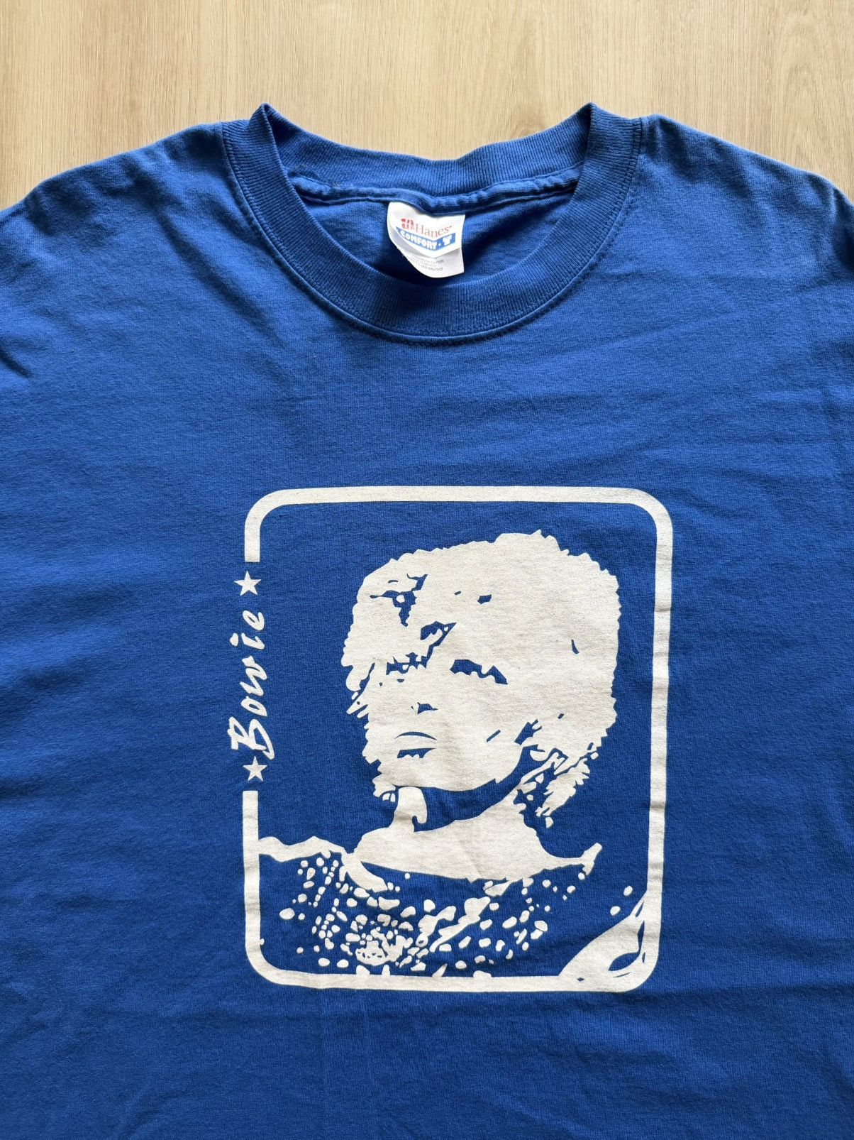 Vintage Vintage Y2K David Bowie Tee Sz XL Size US XL / EU 56 / 4 - 1 Thumbnail